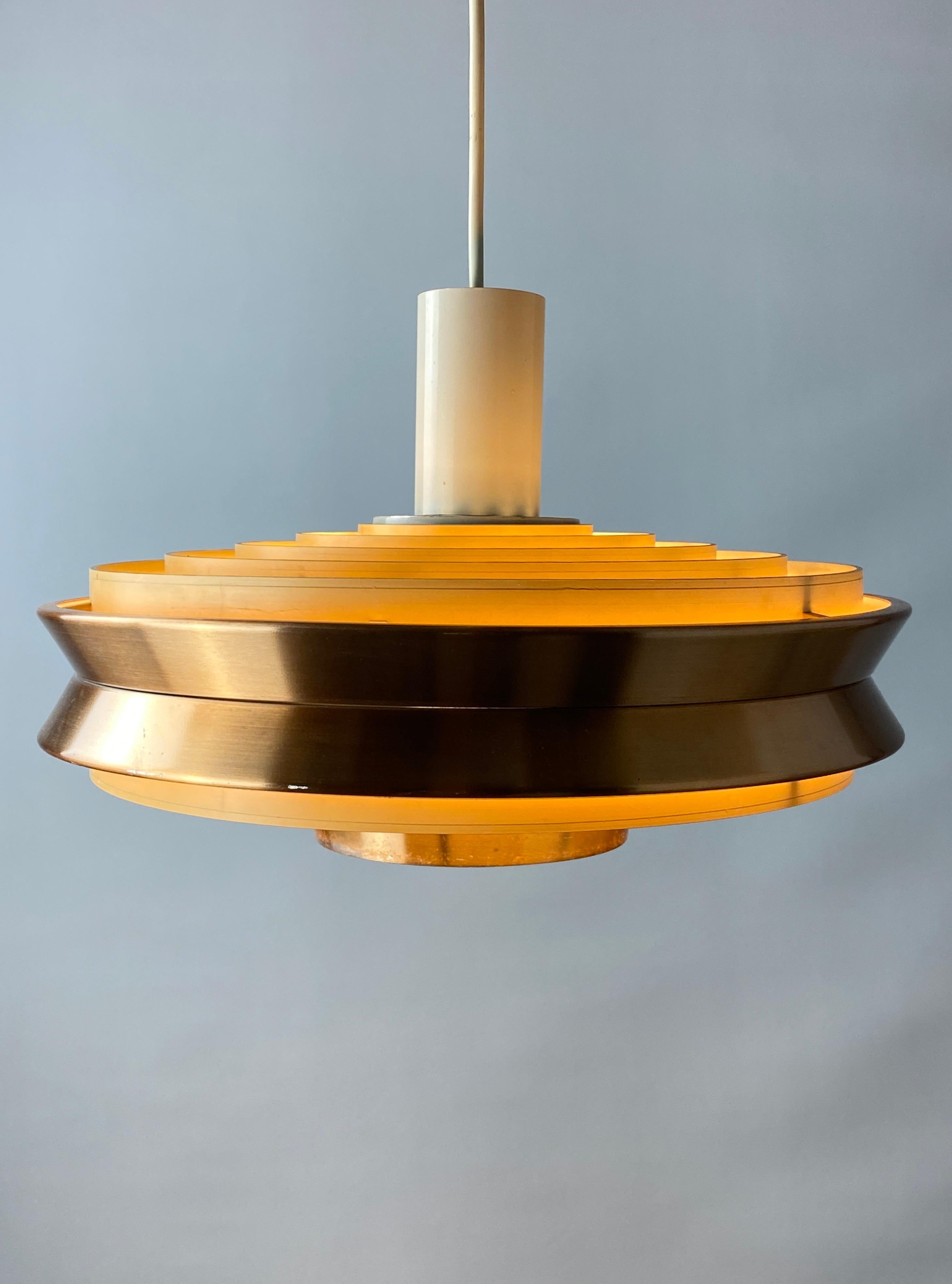 German UFO pendant light made by VEB Metalldrücker Halle from DDR 1970 For Sale 9
