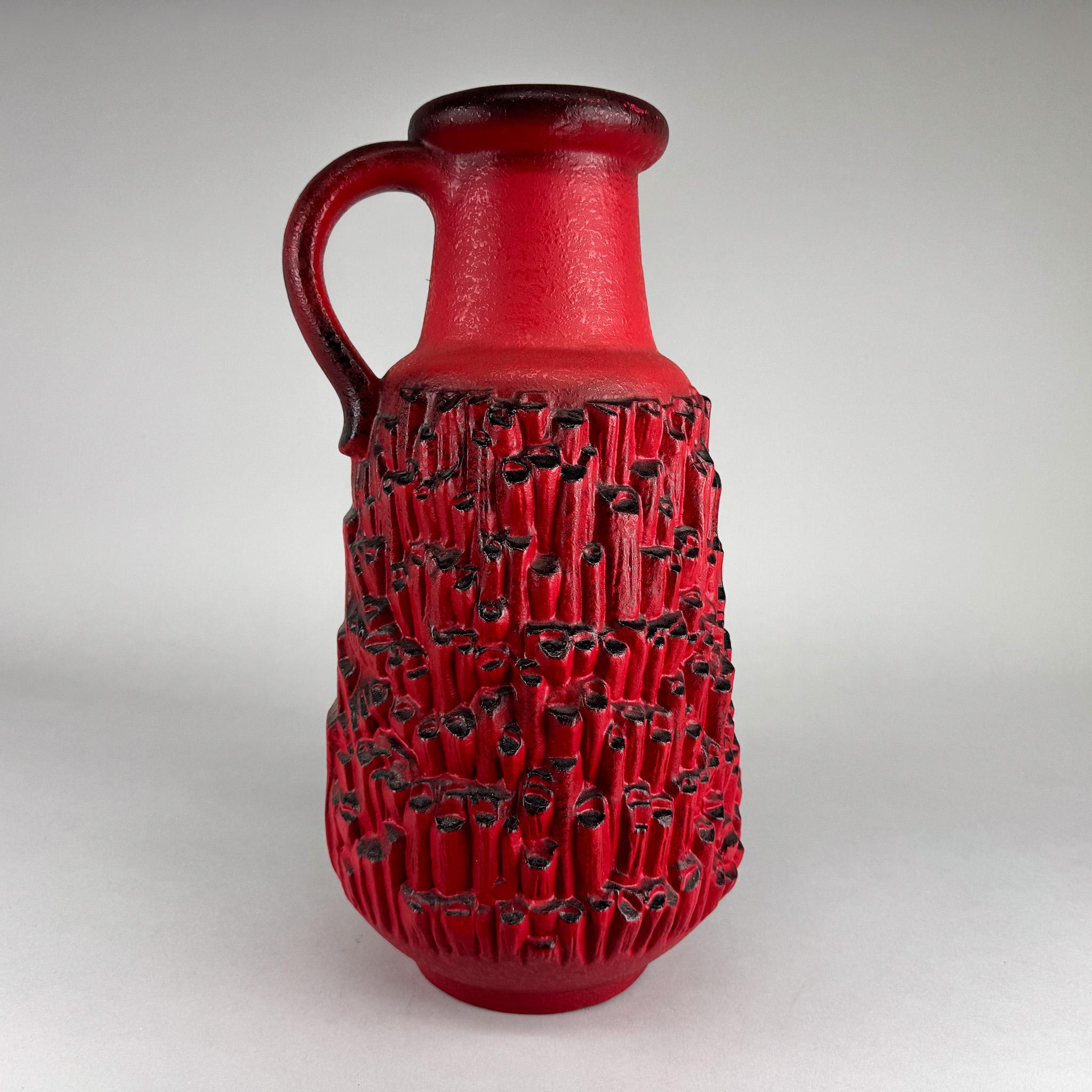 Vaso di ceramica vintage prodotto da Carstens Toennishof in Germania negli anni '70.