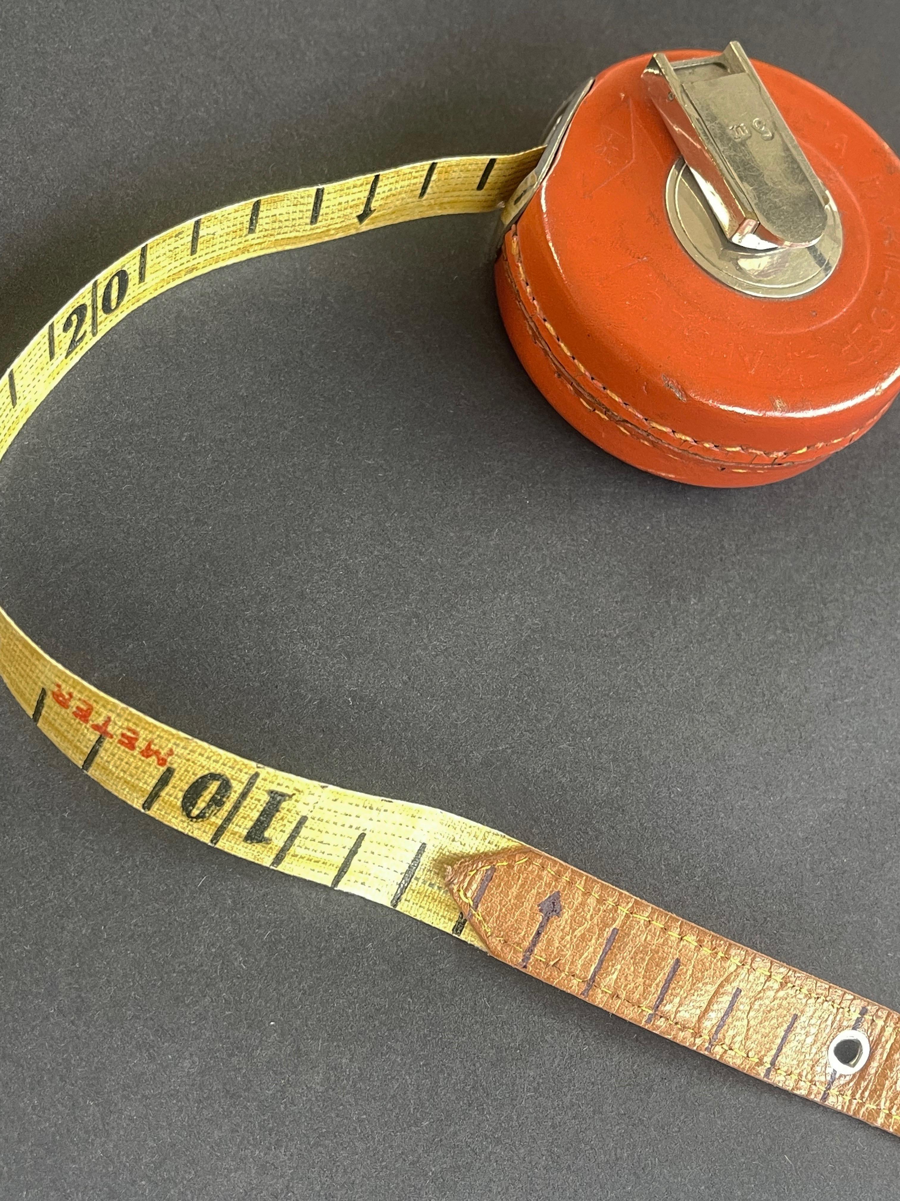 Metro a nastro tedesco in pelle vintage, arancione marrone, anni '40, Germania in vendita 4