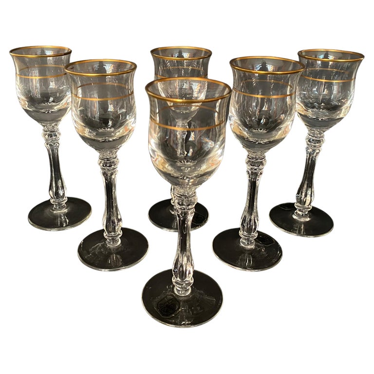 https://a.1stdibscdn.com/german-vintage-set-of-6-crystal-shot-glasses-for-vodka-by-gallo-1970-for-sale/f_60962/f_338434221681820050474/f_33843422_1681820051615_bg_processed.jpg?width=768