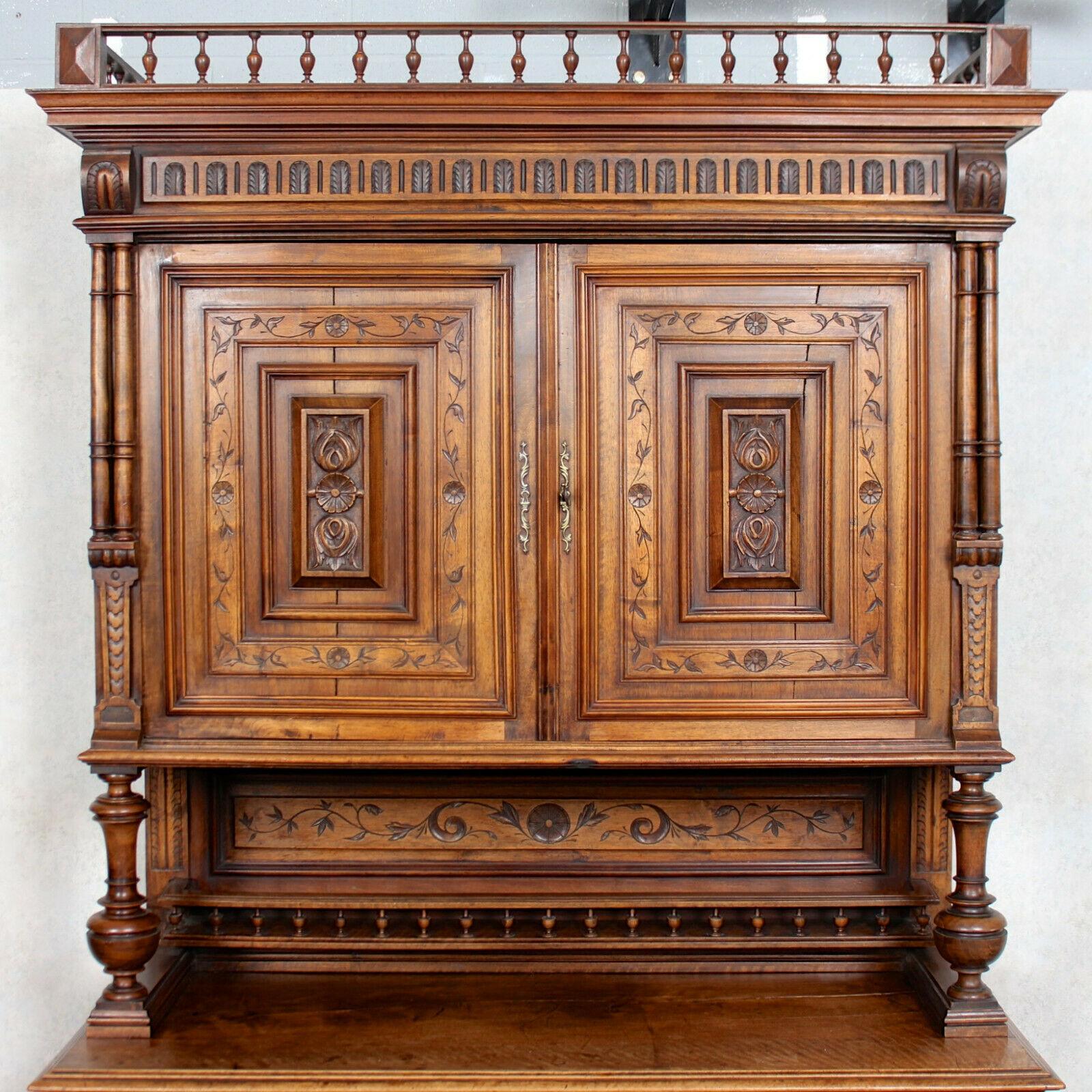 German Walnut Bookcase Large Cabinet Carved, 19th Century In Good Condition For Sale In Newcastle upon Tyne, GB