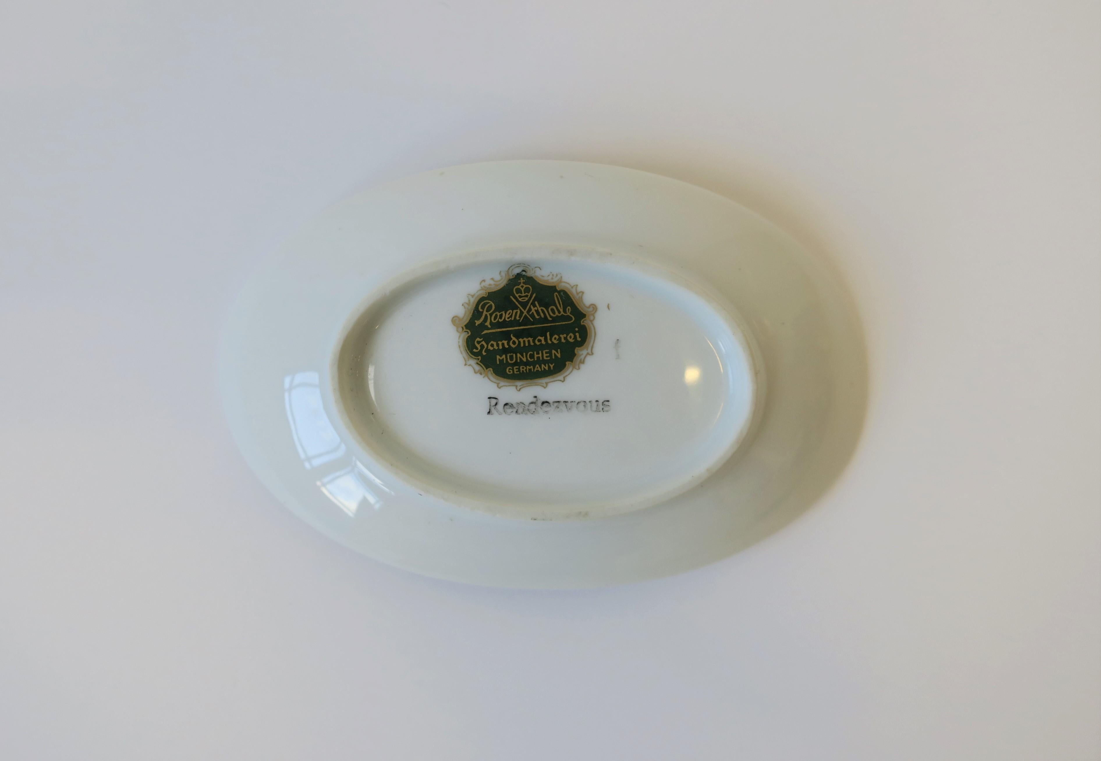 Female Figures White Porcelain Jewelry Dish by Rosenthal, 20th Century For Sale 9