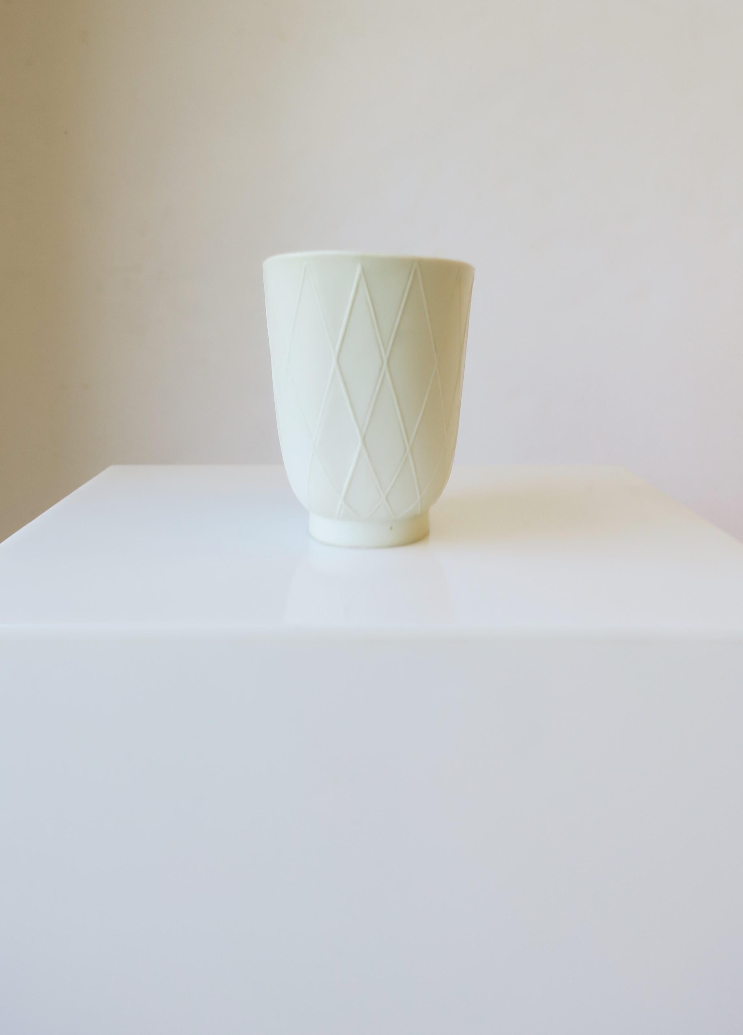 German White Matte Porcelain Vase by Rosenthal, ca. Early 20th C. 8