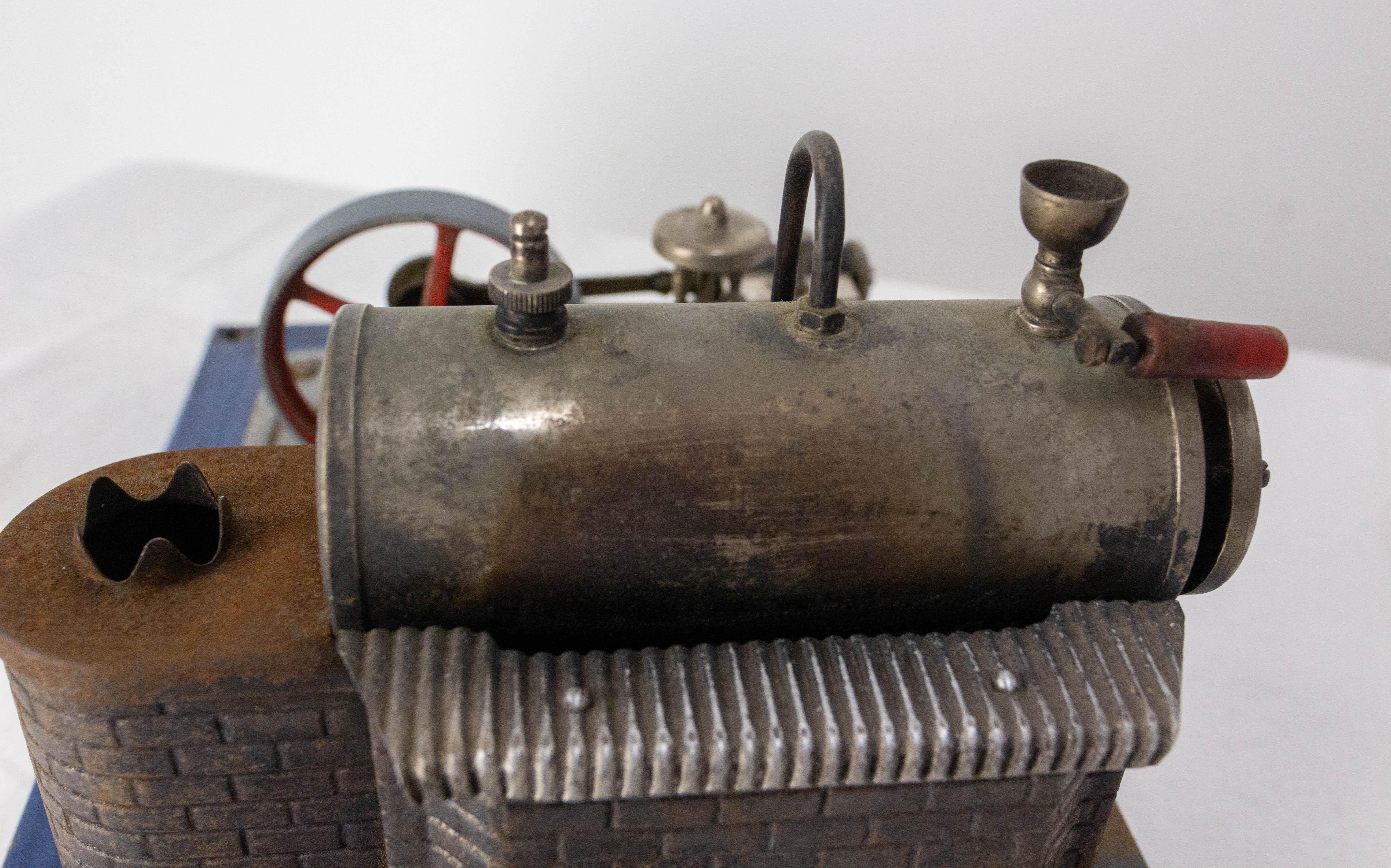 Motore a vapore tedesco in lamiera Wilesco per bambini, circa 1960 in vendita 5