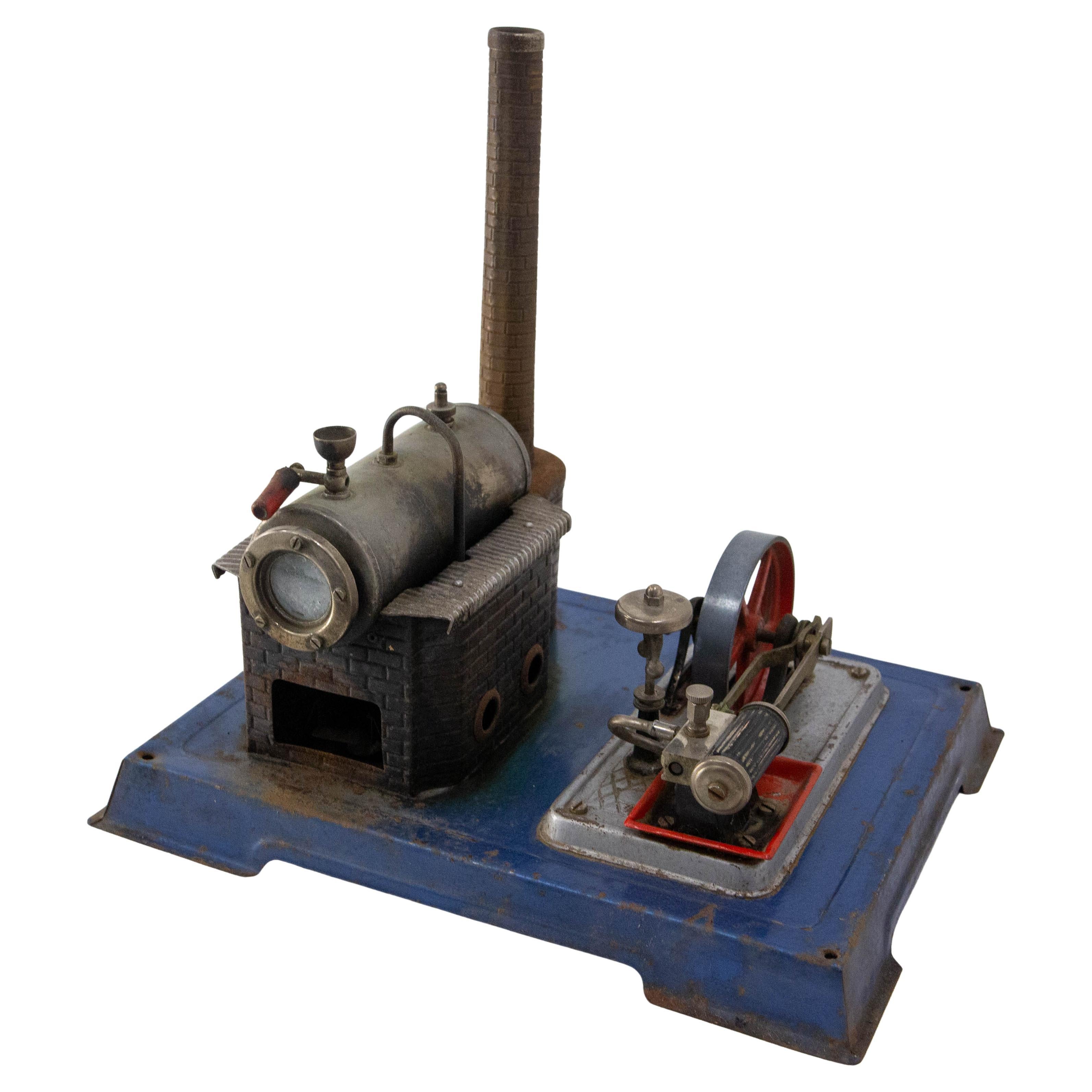 Motore a vapore tedesco in lamiera Wilesco per bambini, circa 1960 in vendita
