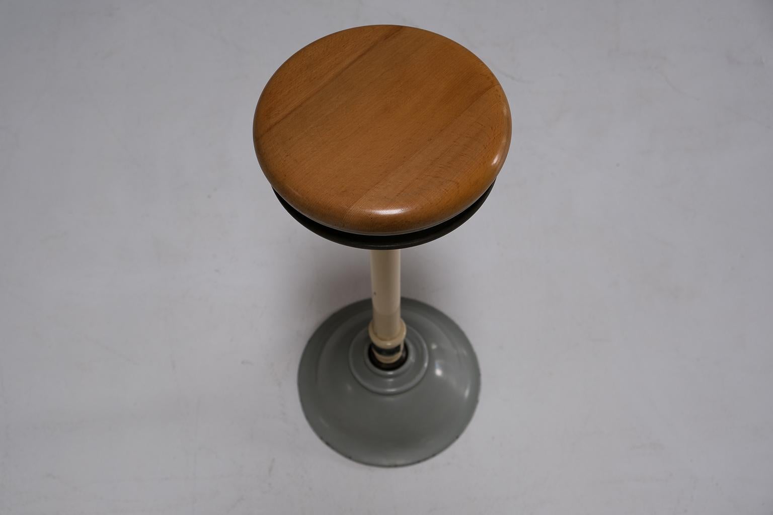 Tabouret industriel d'atelier allemand par Ritter AG, Karlsruhe, années 1950 en vente 1
