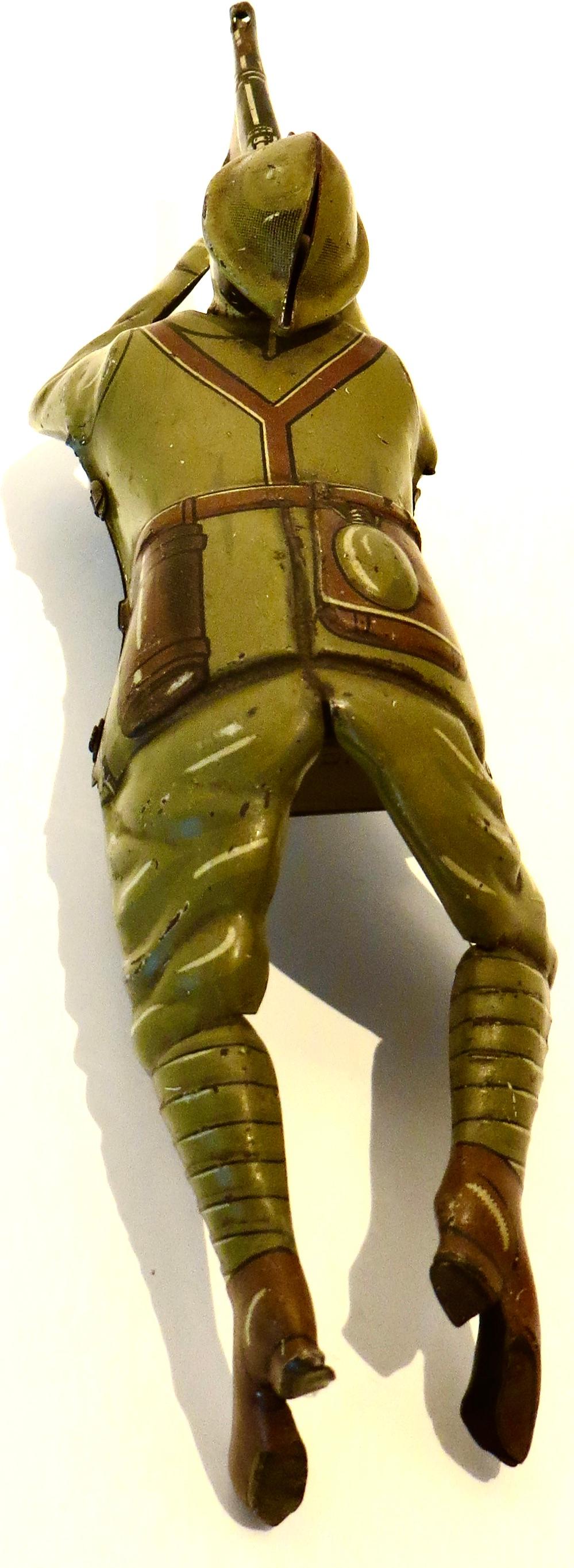 Deutscher Weltkrieg Scharfschütze Soldat Windup Tin Toy. Deutscher, um 1920 (Volkskunst)