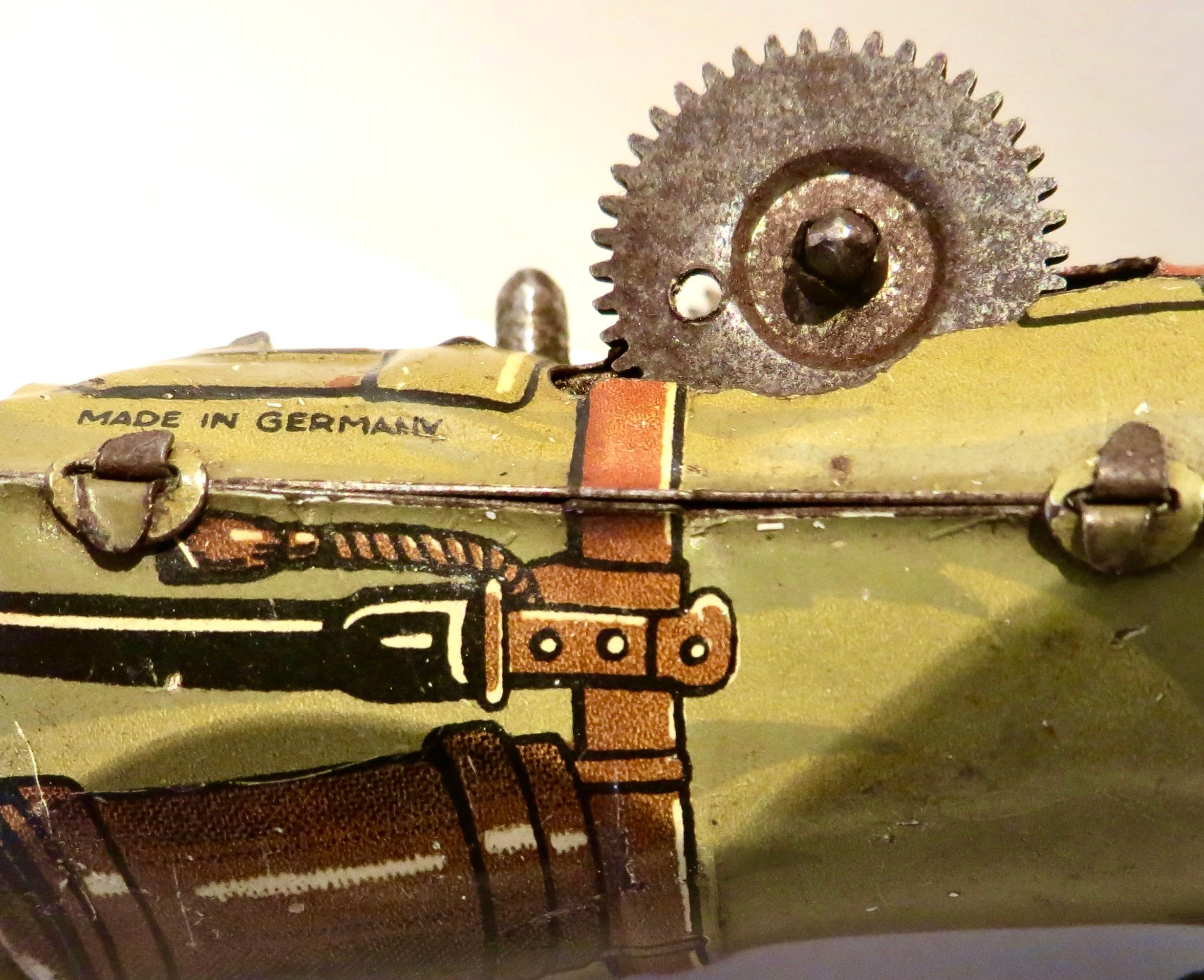Deutscher Weltkrieg Scharfschütze Soldat Windup Tin Toy. Deutscher, um 1920 1