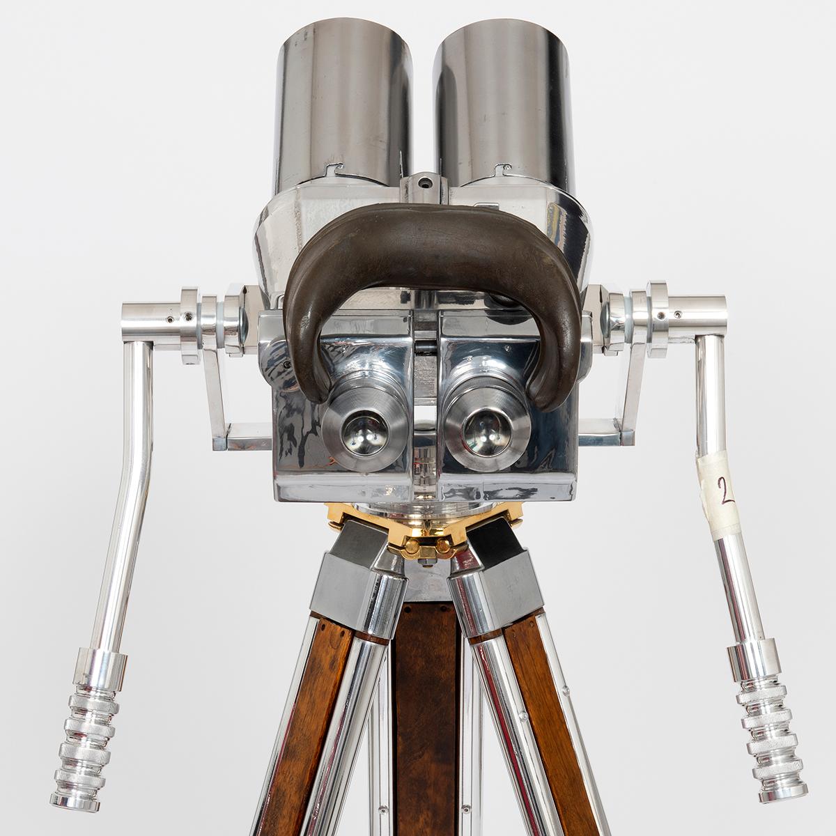 Metà XX secolo Binocolo tedesco 10 x 80 della seconda guerra mondiale, Emil Busch, ottica superba, 1939 in vendita