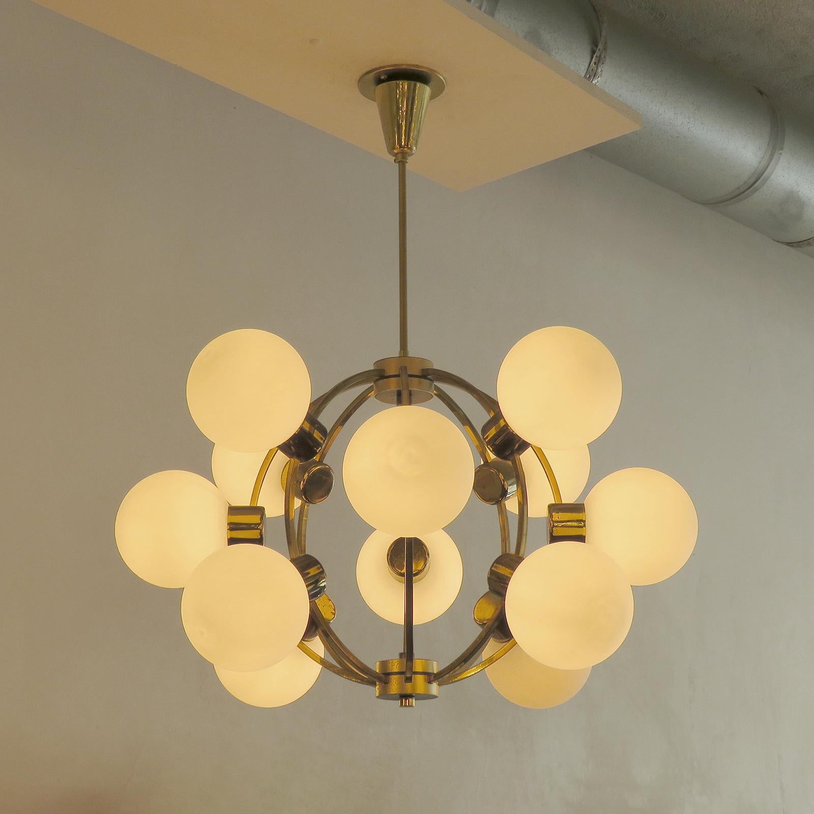 German XL-Atomic Chandelier, 1970 1