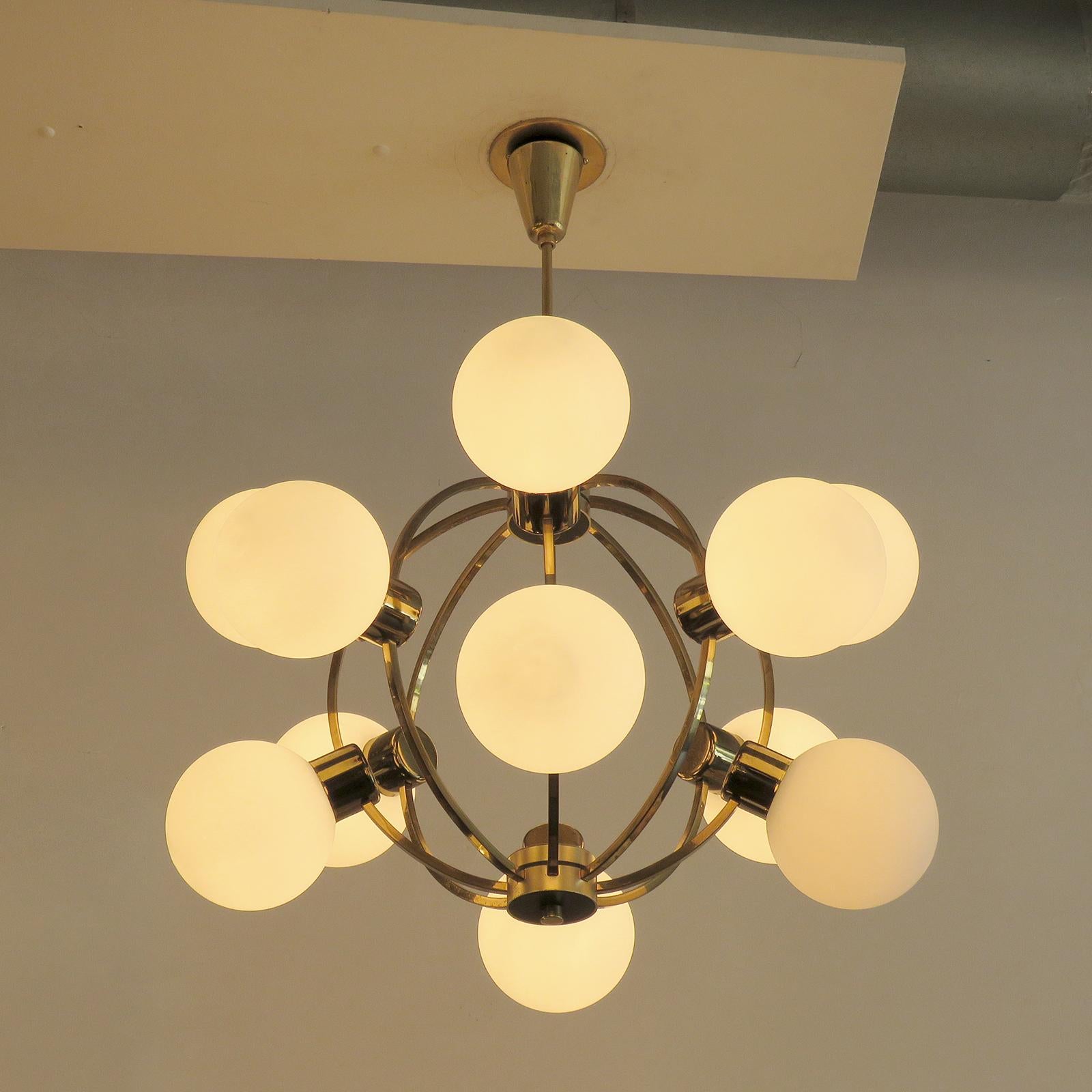 German XL-Atomic Chandelier, 1970 2