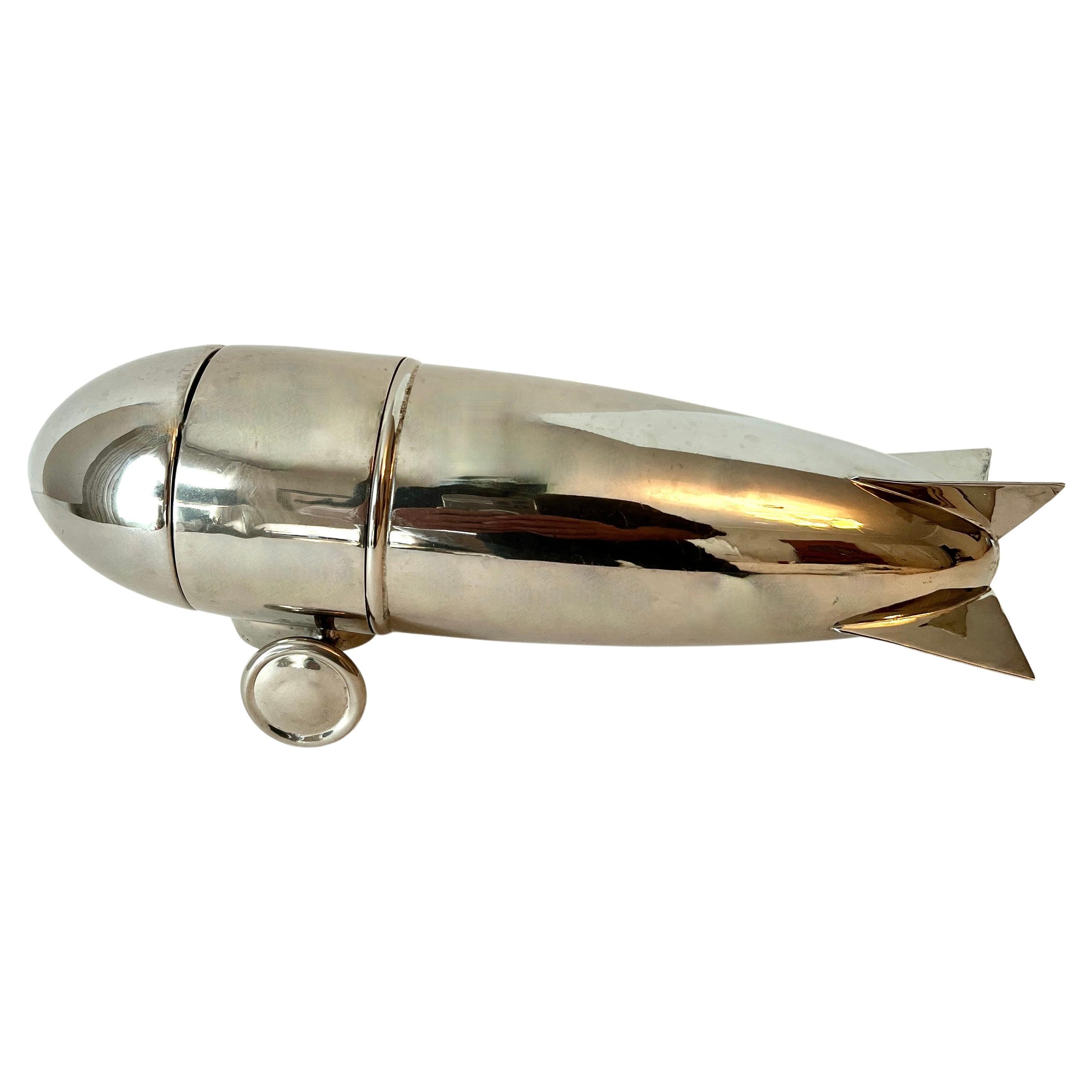 Deutscher Zeppelin-Cocktailshaker, Art déco, um 1930 im Angebot