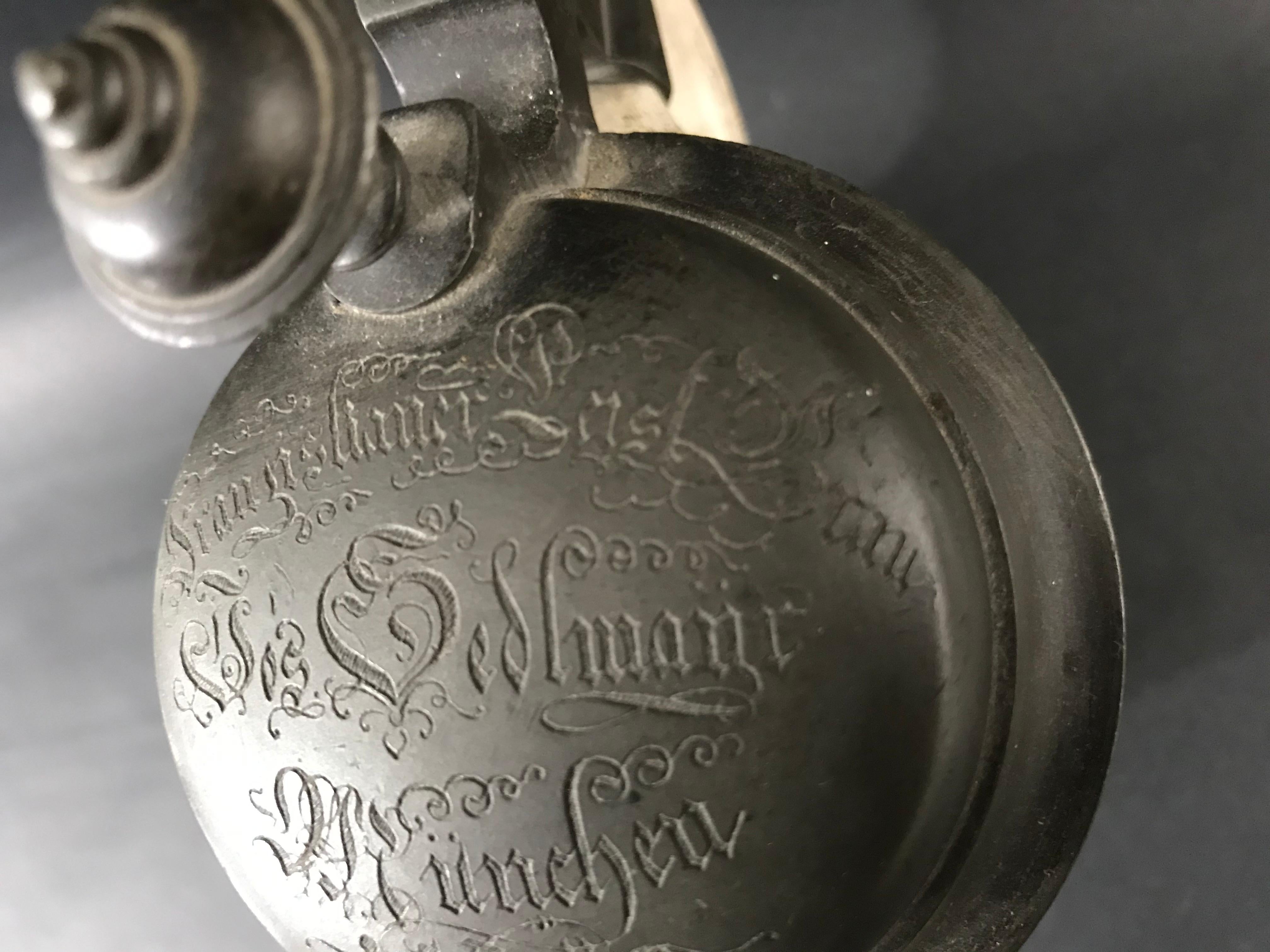 Engraved Germanic Pewter Covered Beer Mug - 19th Century - Germany For Sale