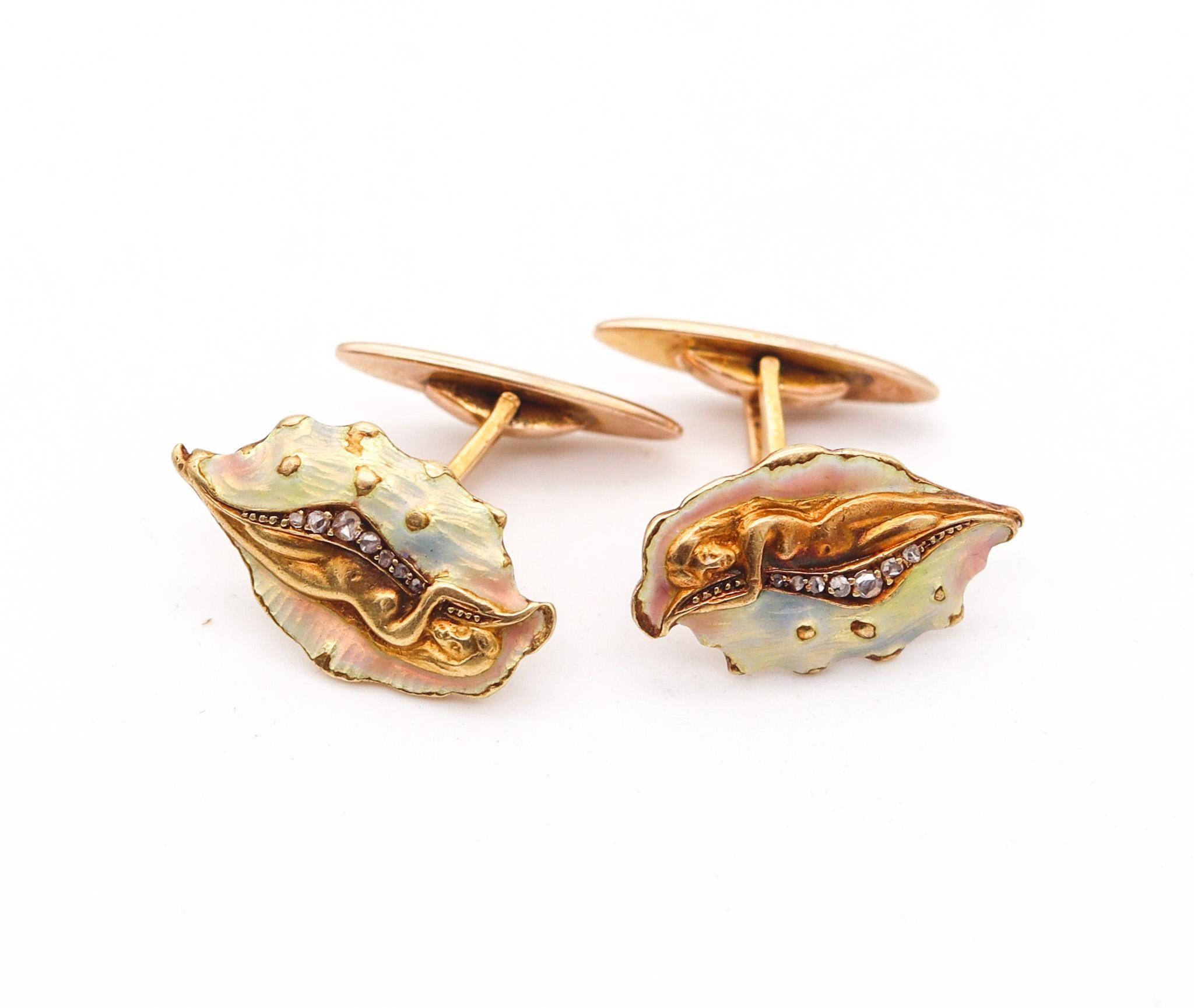 Art nouveau pair of cufflinks made in Germany.

An outstanding pair of antique cufflinks made in Germany during the Art Nouveau period, back in the 1900. These cufflinks have been crafted with free shapes in solid yellow gold of 18 karats. The