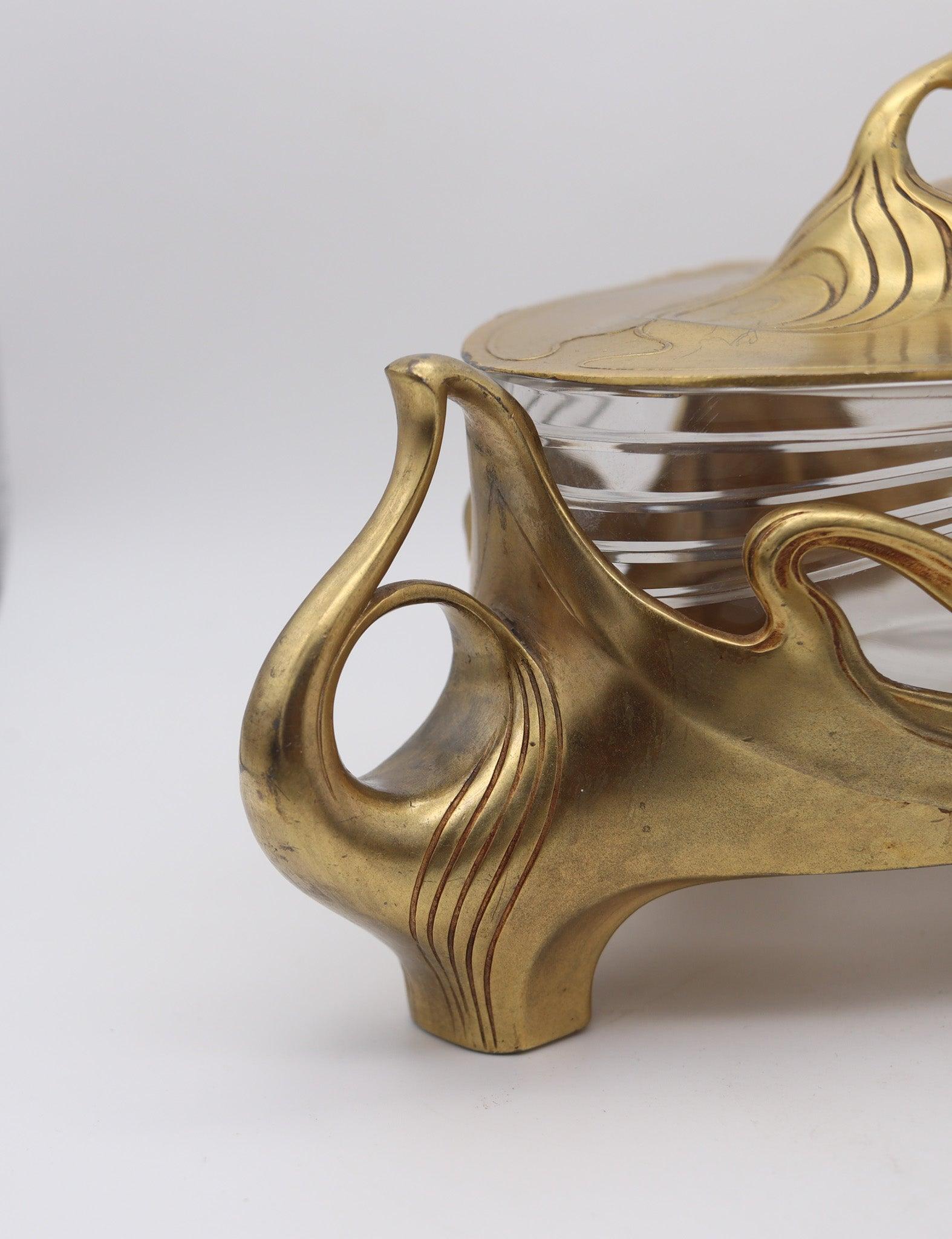 German GERMANY 1900 Orivit Jugendstil Covered Centerpiece In Gilded Bronze With Crystal For Sale
