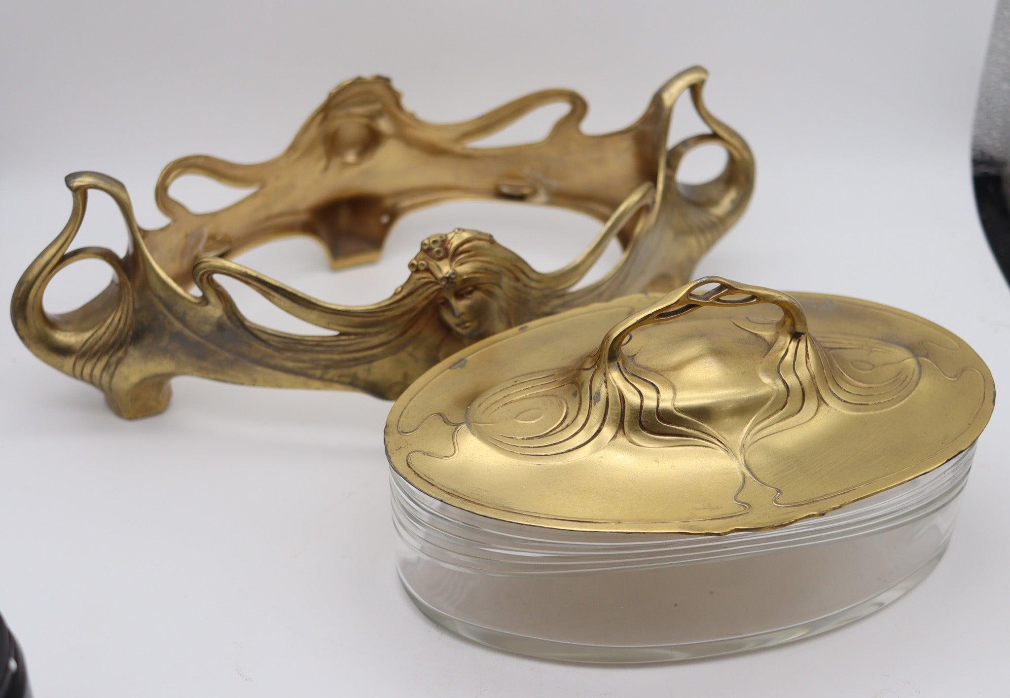 GERMANY 1900 Orivit Jugendstil Covered Centerpiece In Gilded Bronze With Crystal In Excellent Condition For Sale In Miami, FL