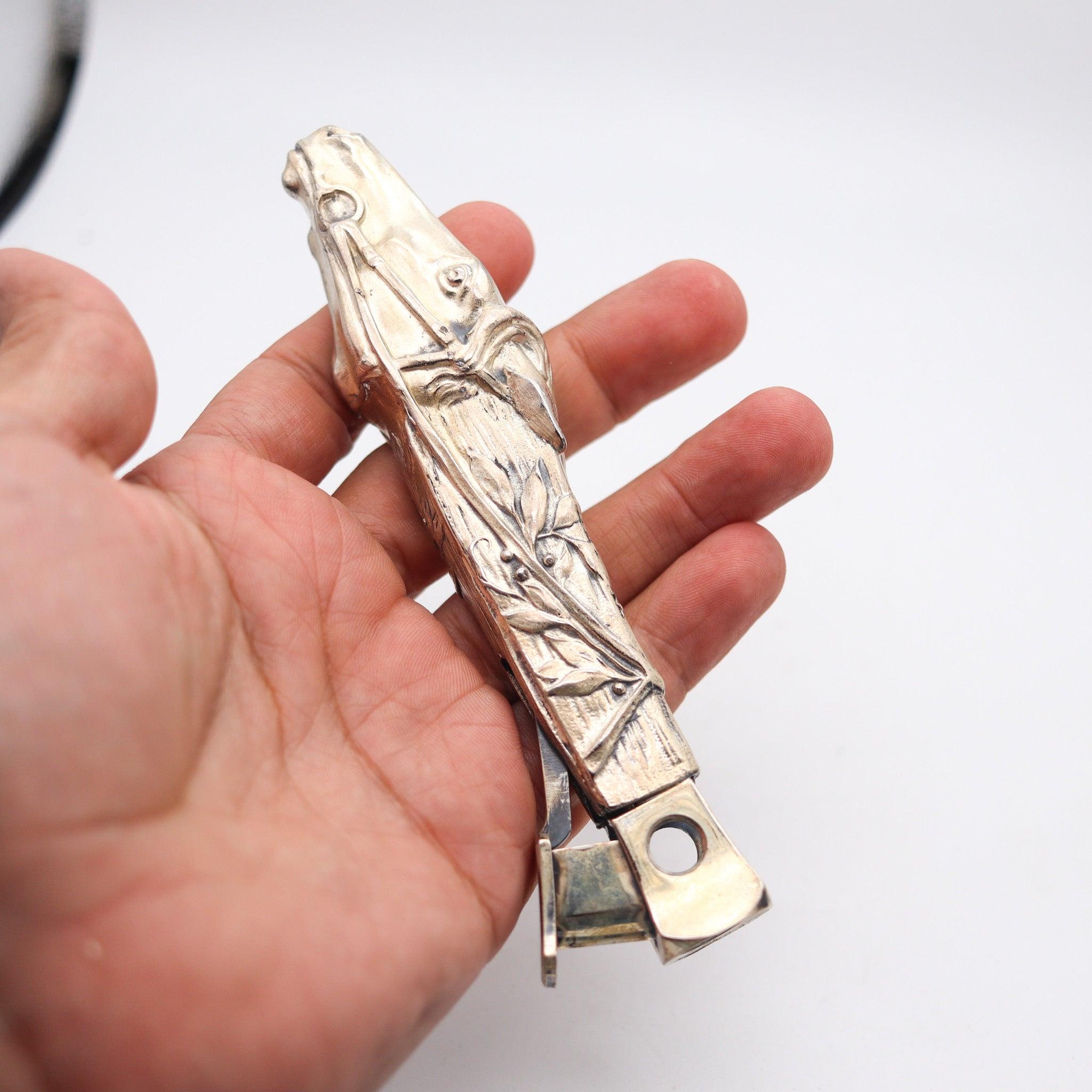 Cuillère à cigare ancienne Art Nouveau chevauchant un cheval de course en argent plaqué GERMANY 1915 Excellent état - En vente à Miami, FL