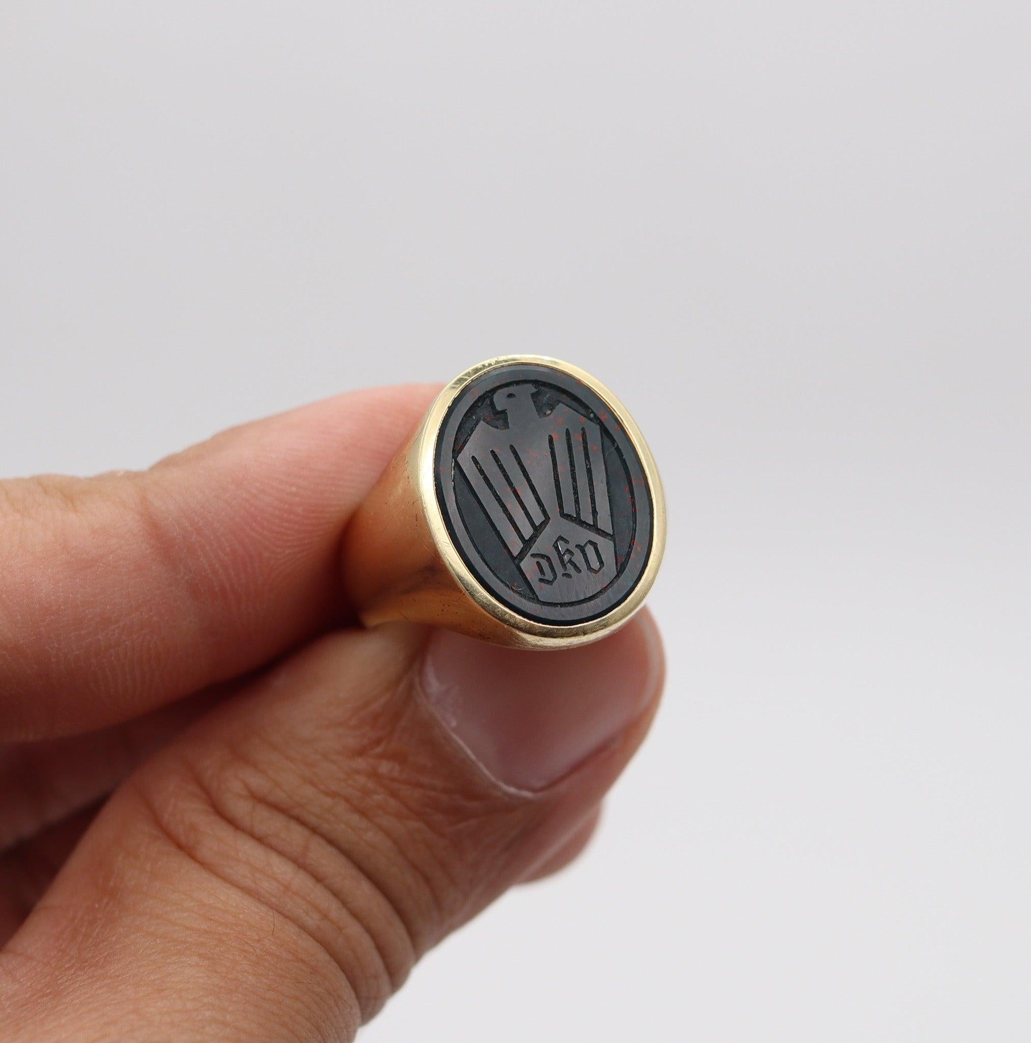 Women's or Men's GERMANY 1928 Bloodstone Signet Ring In 14Kt Gold Carved With Stylized Eagle