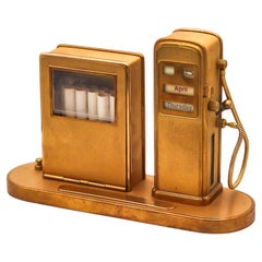 ALEMANIA 1930 Art Decó Dispensador de cigarrillos de gasolinera, percutor y calendario
