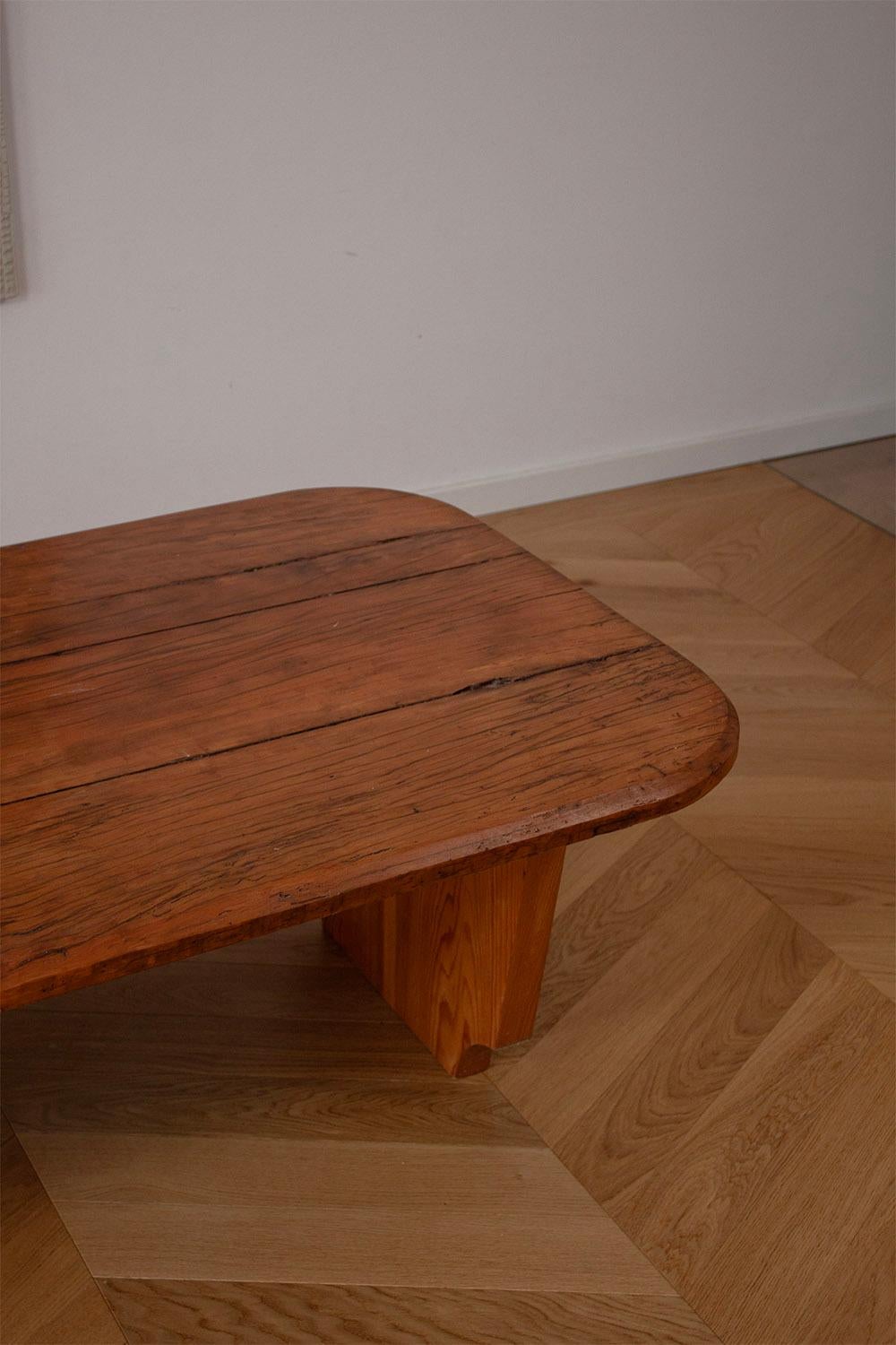 Mesa de sofá de madera de estilo rústico alemana hecha con la encimera de una antigua panadería en venta 3