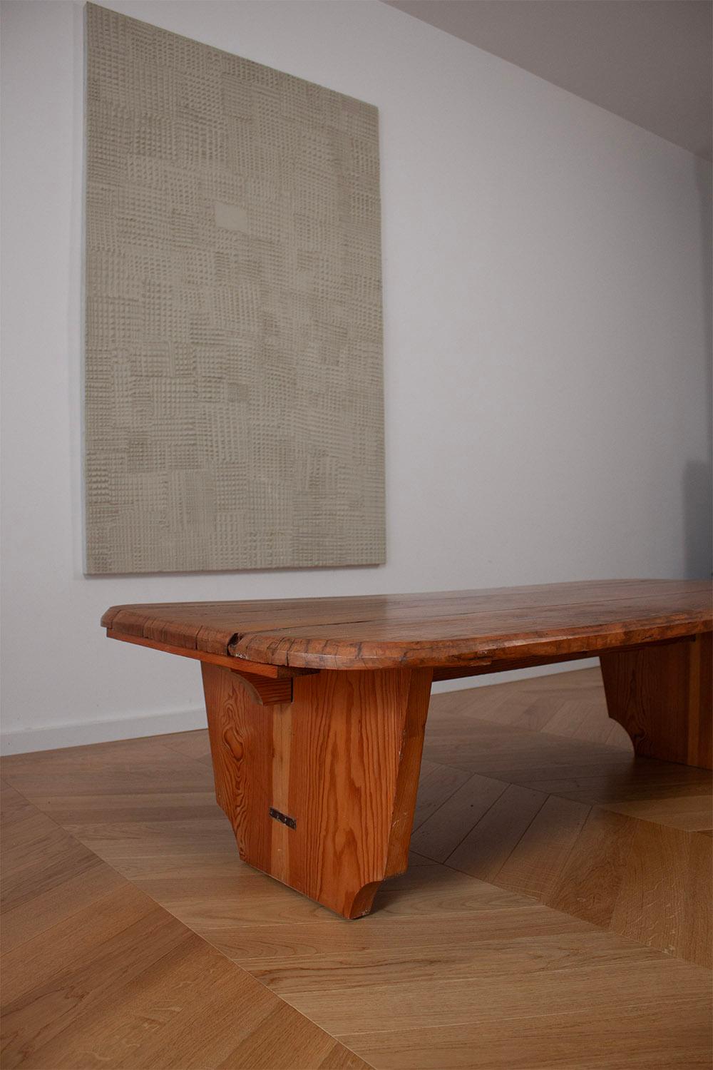 Mesa de sofá de madera de estilo rústico alemana hecha con la encimera de una antigua panadería en venta 6