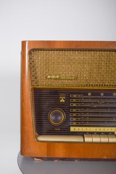Germany Grundig Table Radio, Hi Fi Sound.