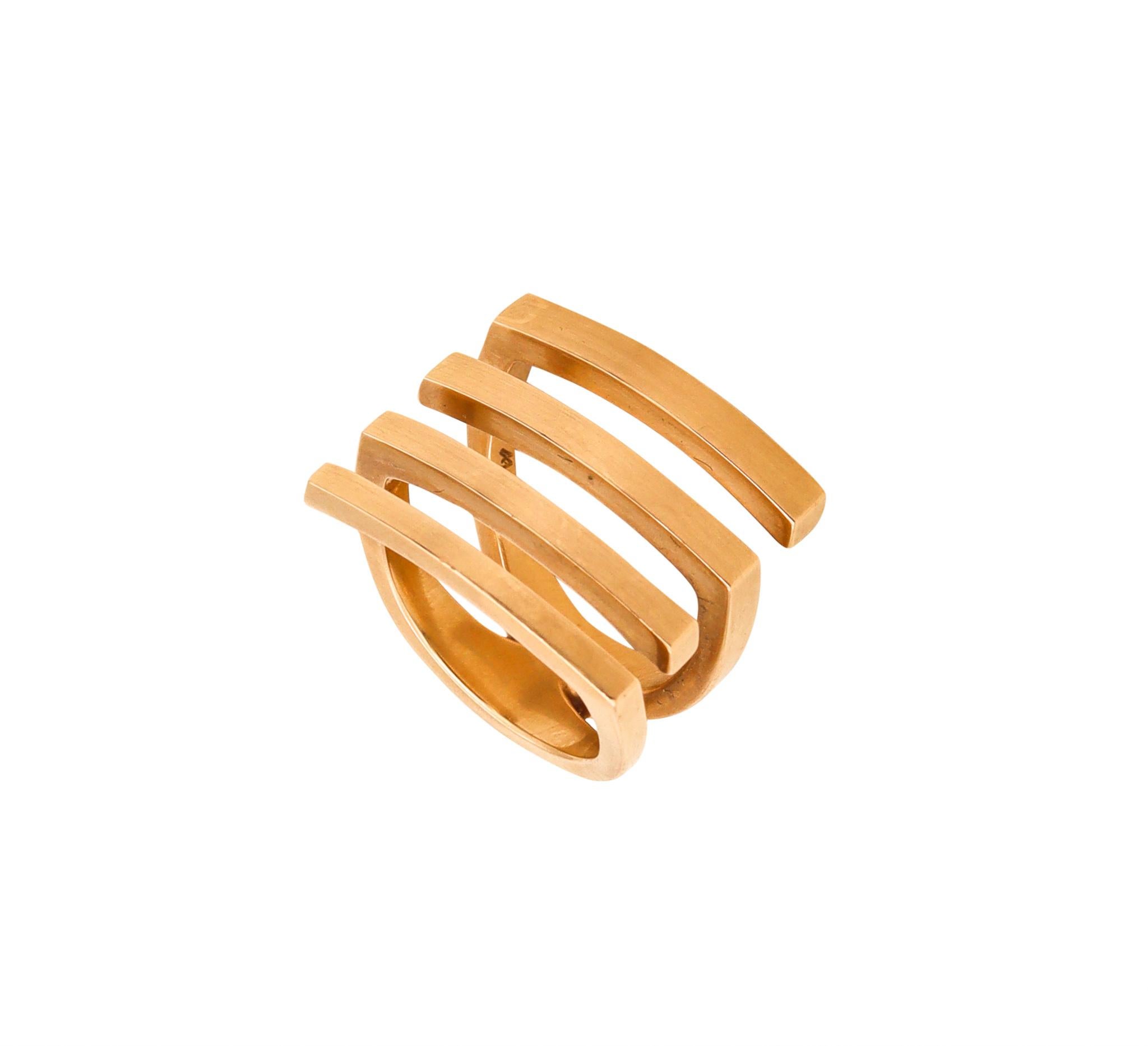 German-Swiss Bauhaus modernism geometric ring.

A modernism and contemporary architectural geometric ring manufactured with impeccable details in solid 18 karats (0.750/0.999) yellow gold. 

The design is finished with delicate frosted surfaces and