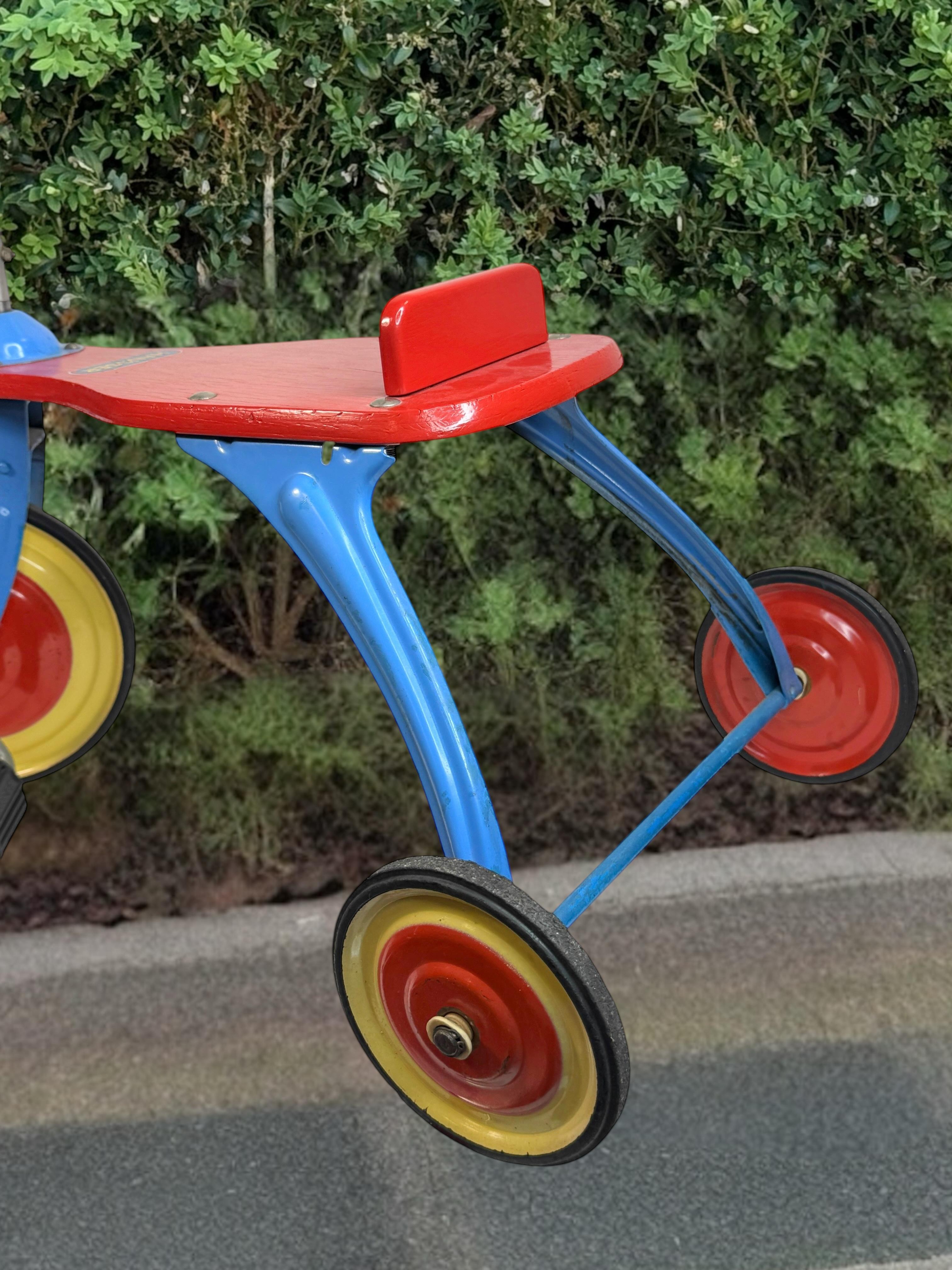 Allemagne vintage Hausser Tricycle pour enfants 1950s / 60s - Jouet ancien - The Collective en vente 7