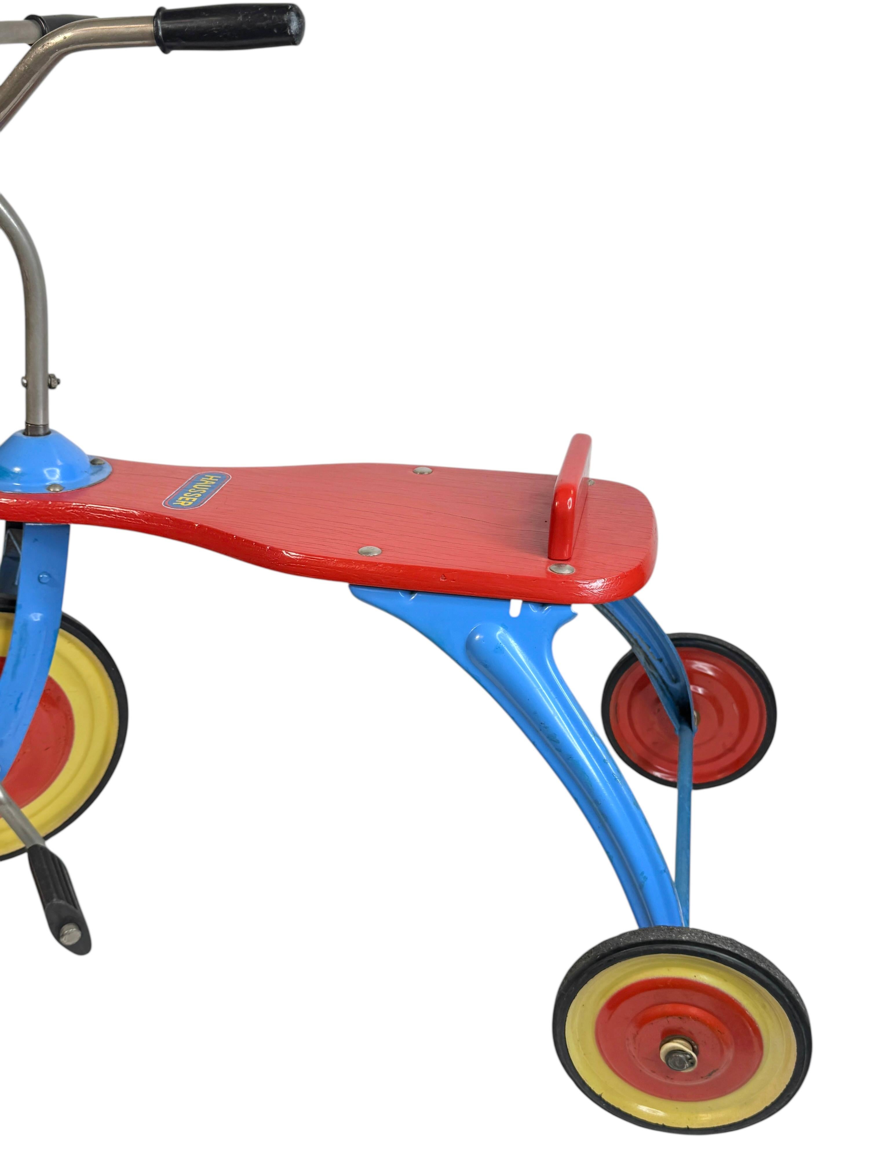 Peint à la main Allemagne vintage Hausser Tricycle pour enfants 1950s / 60s - Jouet ancien - The Collective en vente