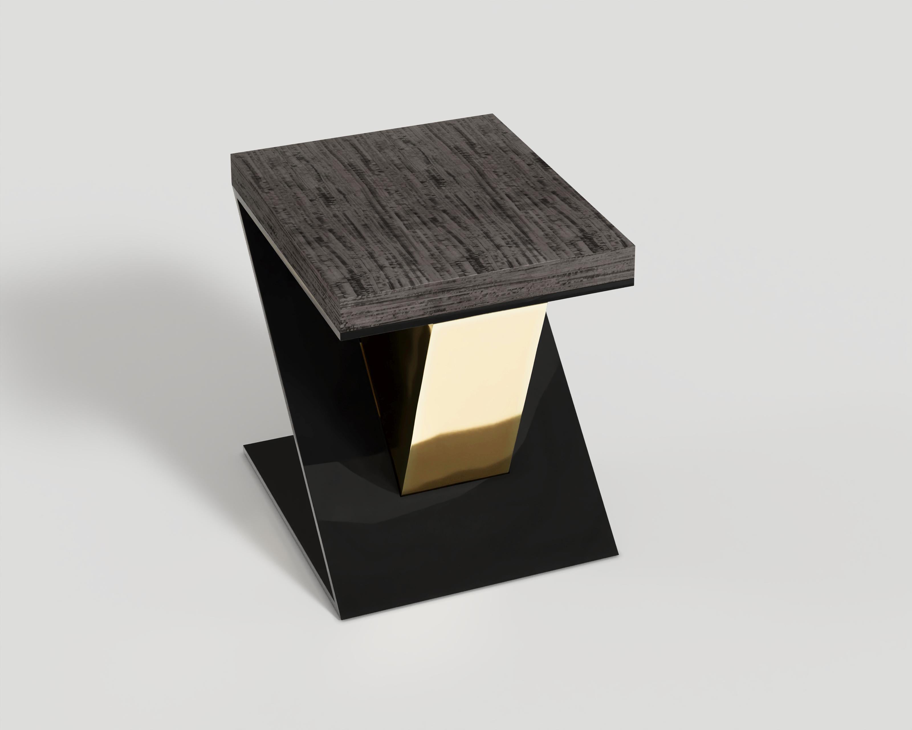 Gero Side Table in polished bronze and Eucalyptus In New Condition For Sale In Istanbul, TR