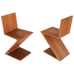 Gerrit Rietvel Unfinished Natural Elm Wood Zig Zag Chair by Cassina, 1973