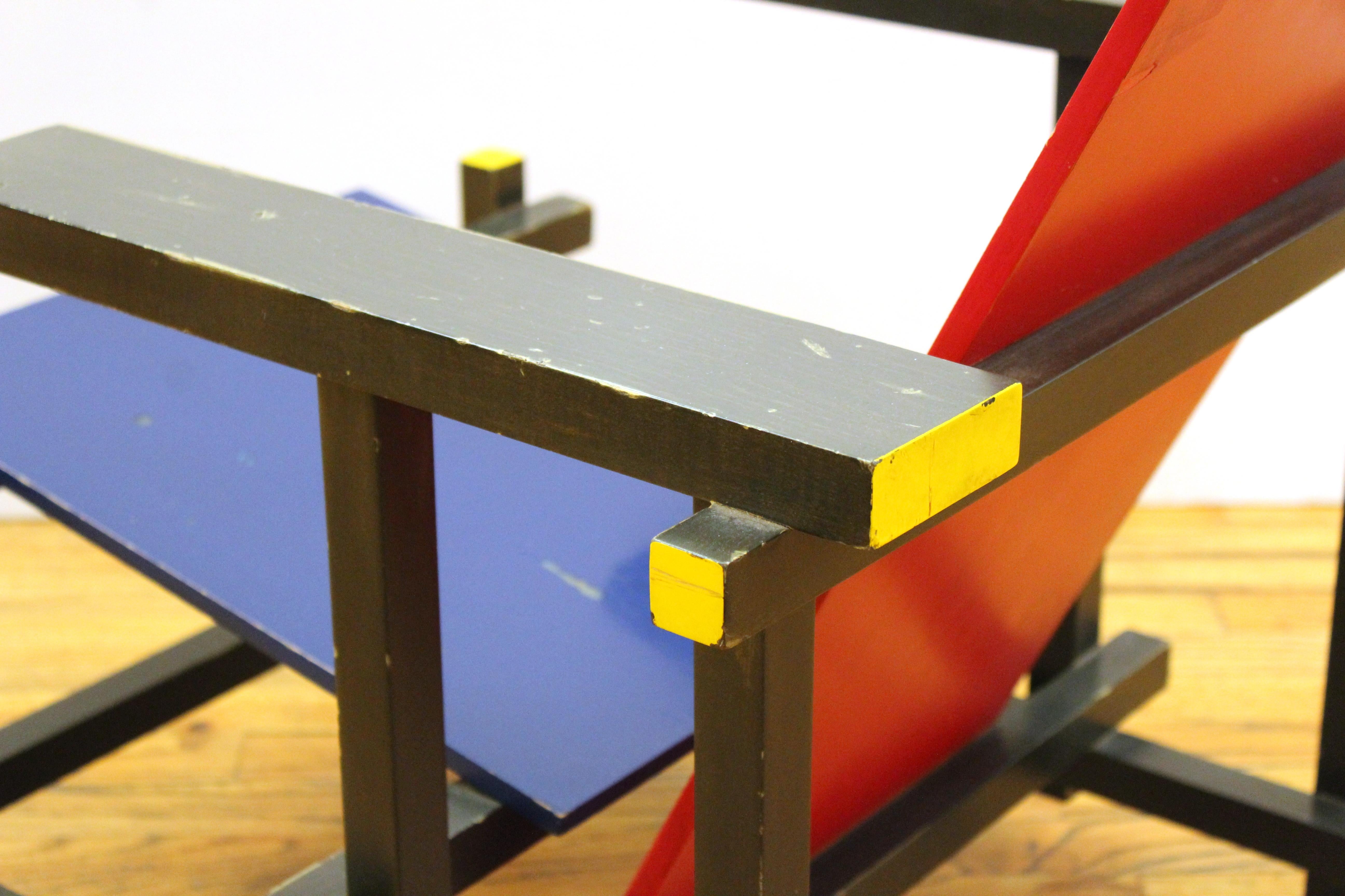 Gerrit Rietveld Bauhaus Red Blue Chair by Cassina In Good Condition In Astoria, NY