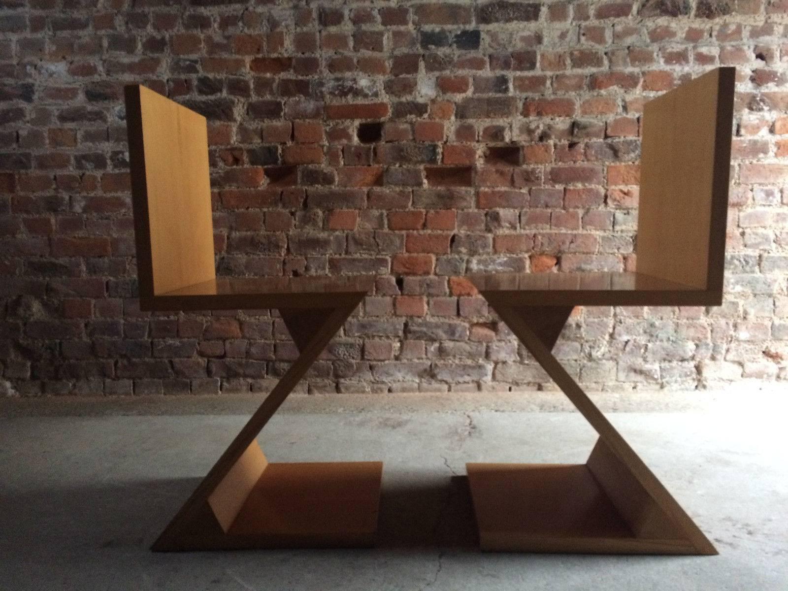Pair of Gerrit Rietveld Design Zig Zag Chairs, Mid-Century Modern Birch In Good Condition In Longdon, Tewkesbury