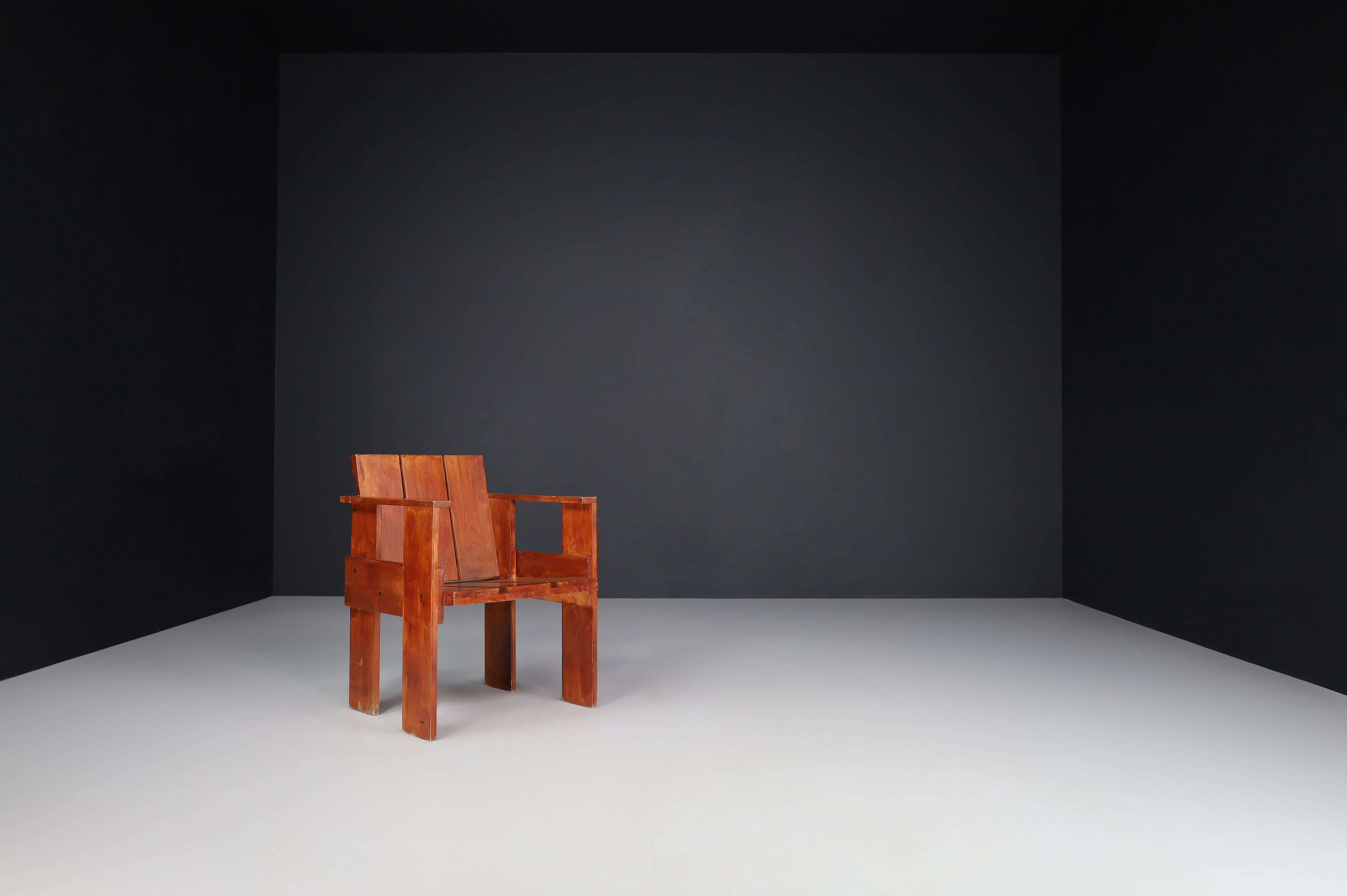 Gerrit Rietveld for Cassina Crate Chairs, Italy, 1970s For Sale 1