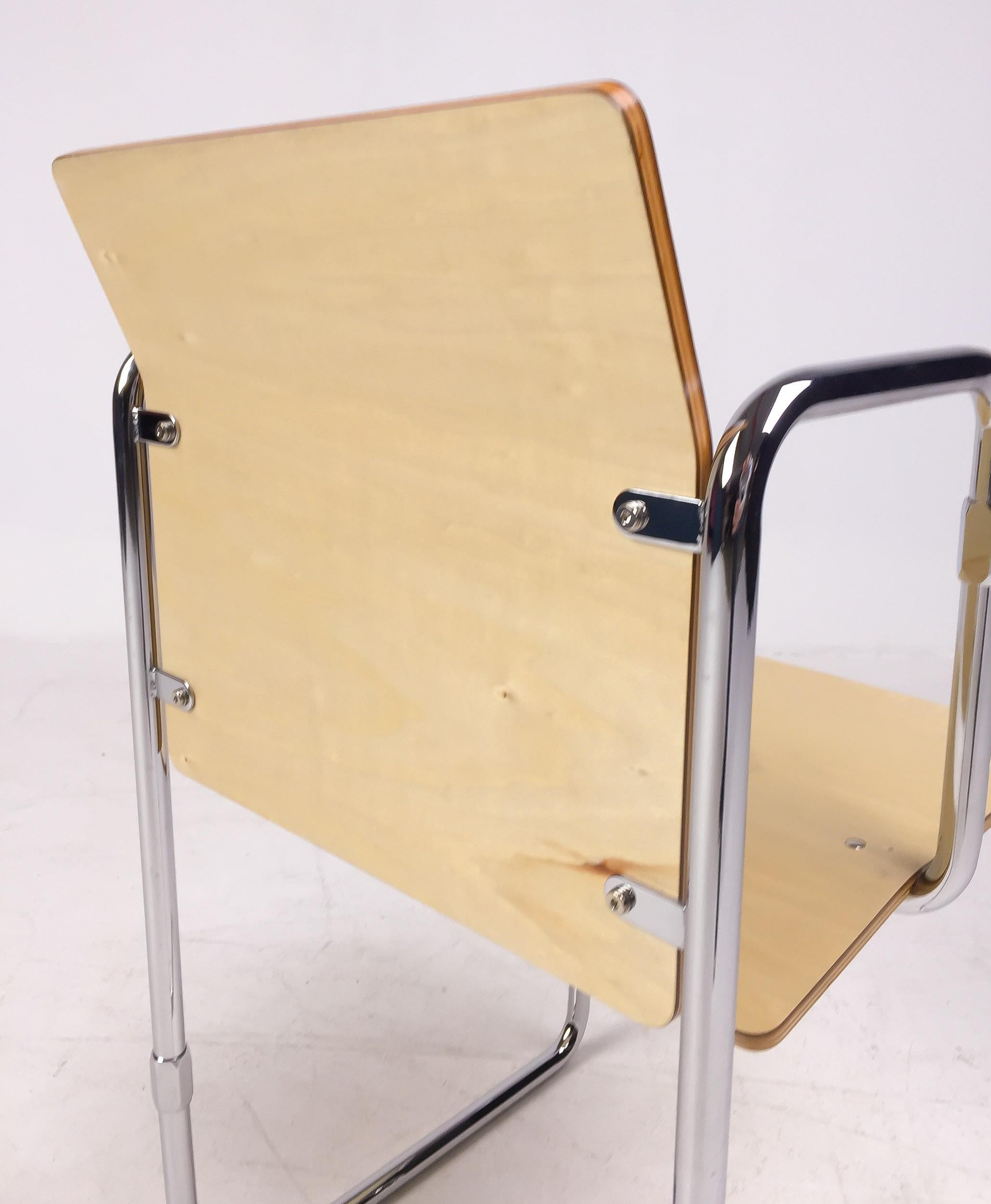 De Stijl Gerrit Rietveld Hopmi Chair