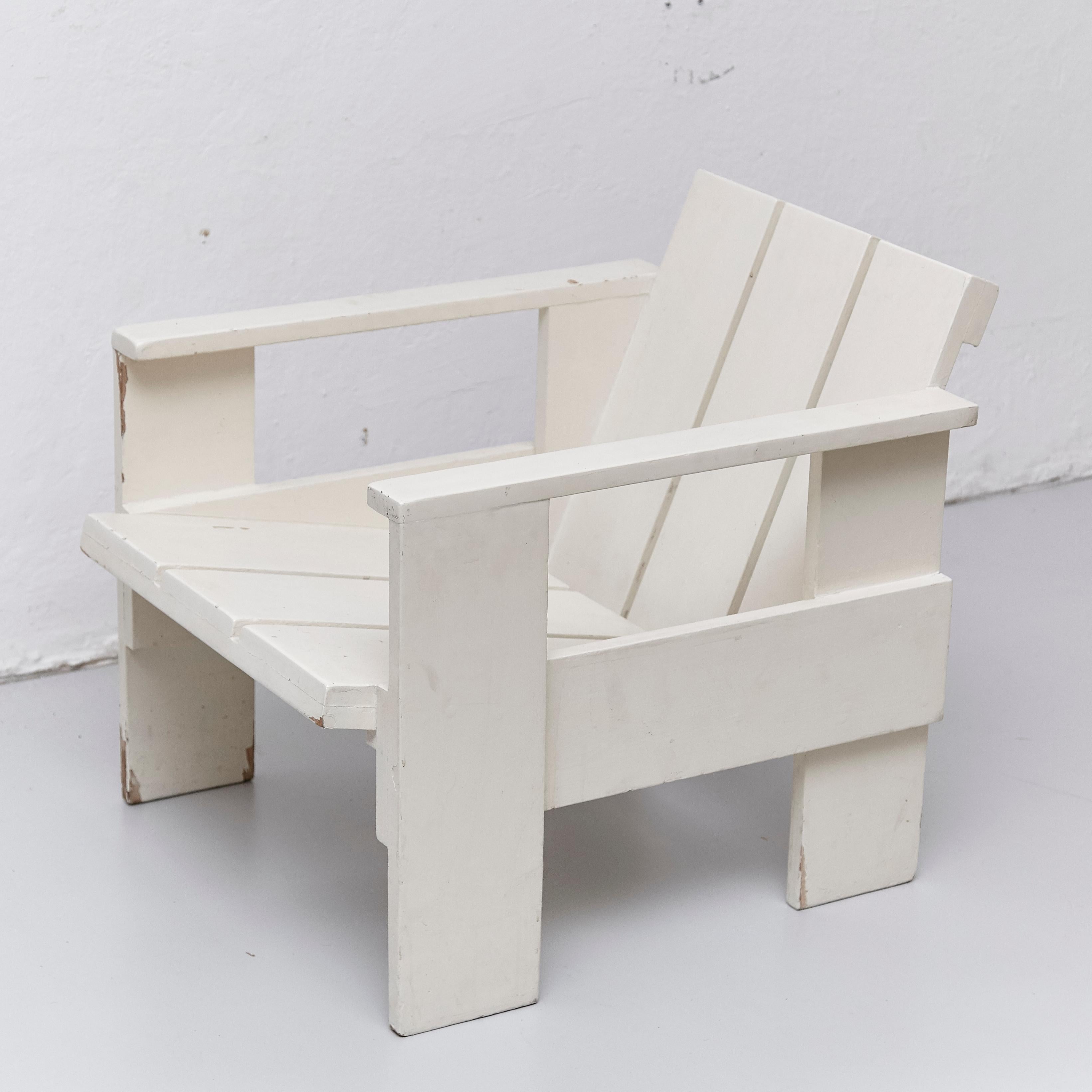 Lacquered After Gerrit Rietveld Mid-Century Modern White Wood Crate Chair, circa 1950