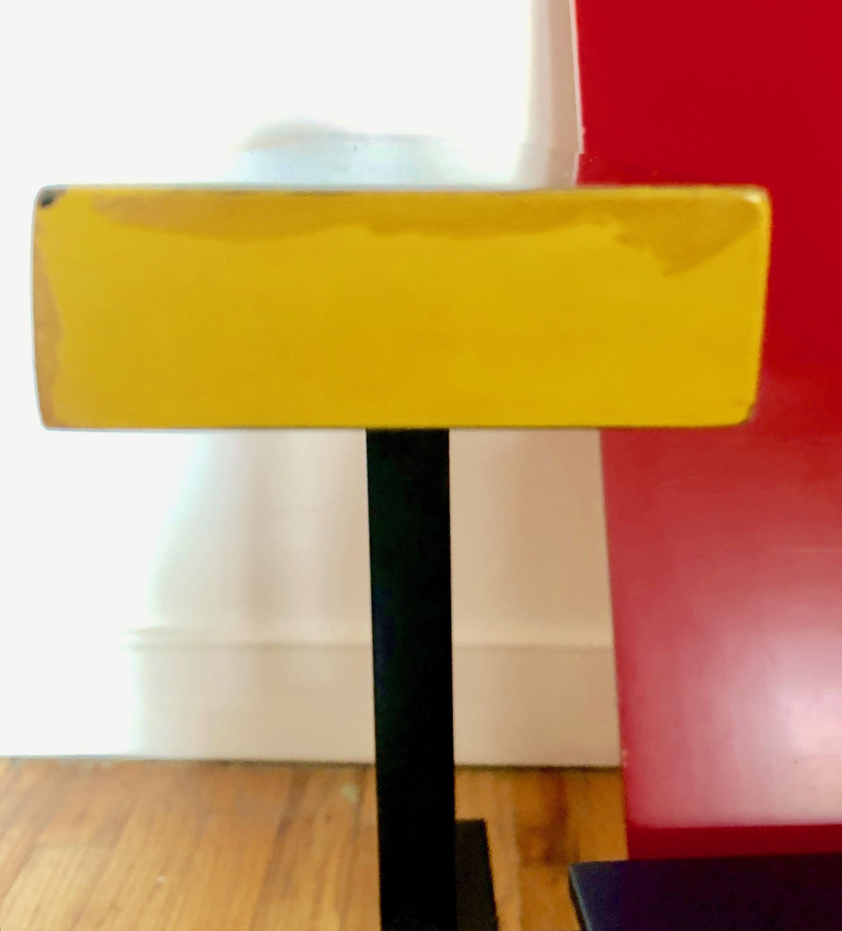 why did gerrit rietveld use lumber cut in standard sizes for his red-blue chair