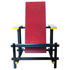 Gerrit Rietveld Red Blue Chair 1917 De Stijl Design, Mondrian Mid-Century Modern