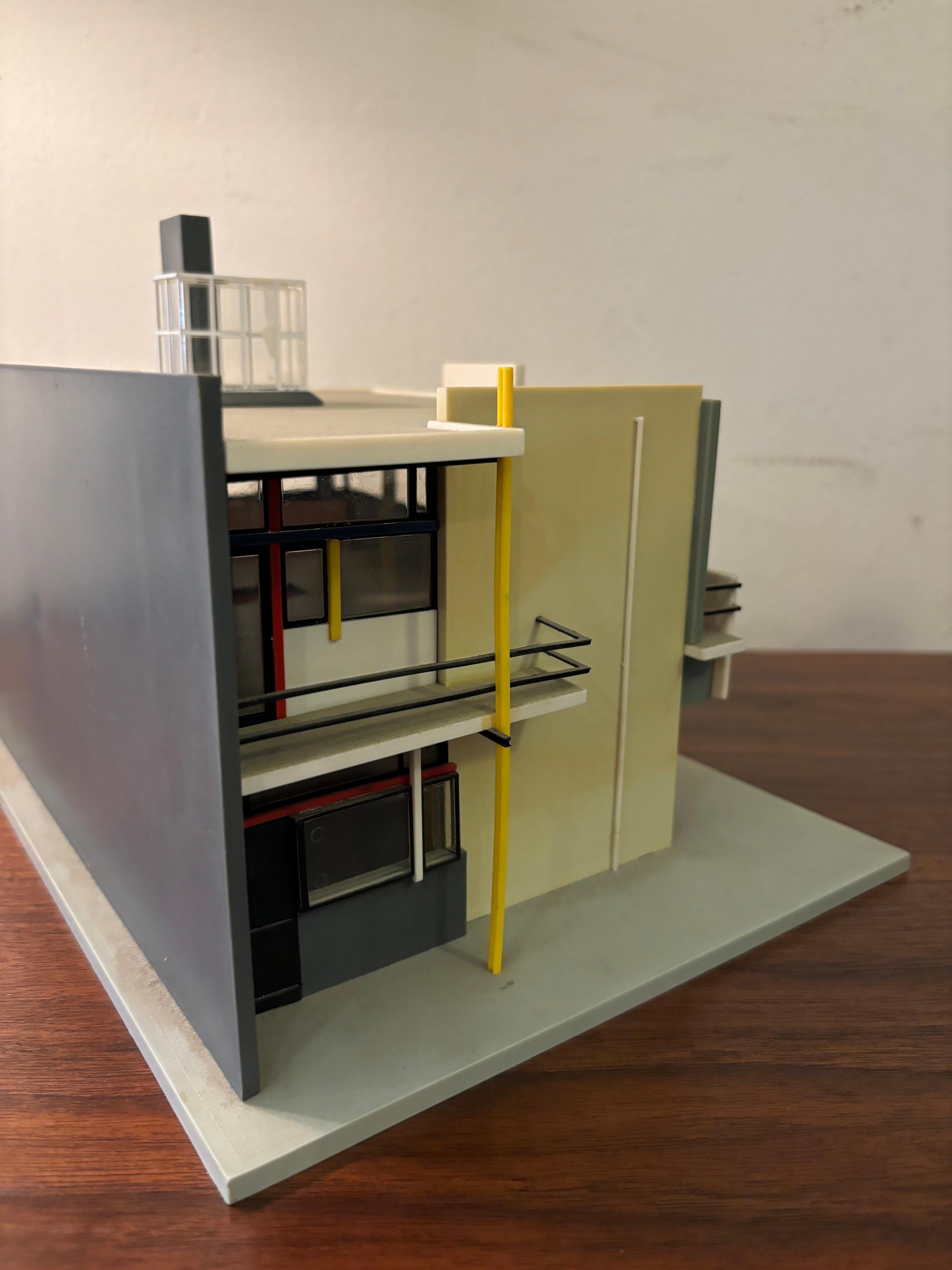 Gerrit Rietveld Schroder Model House 1924 In Good Condition In Philadelphia, PA
