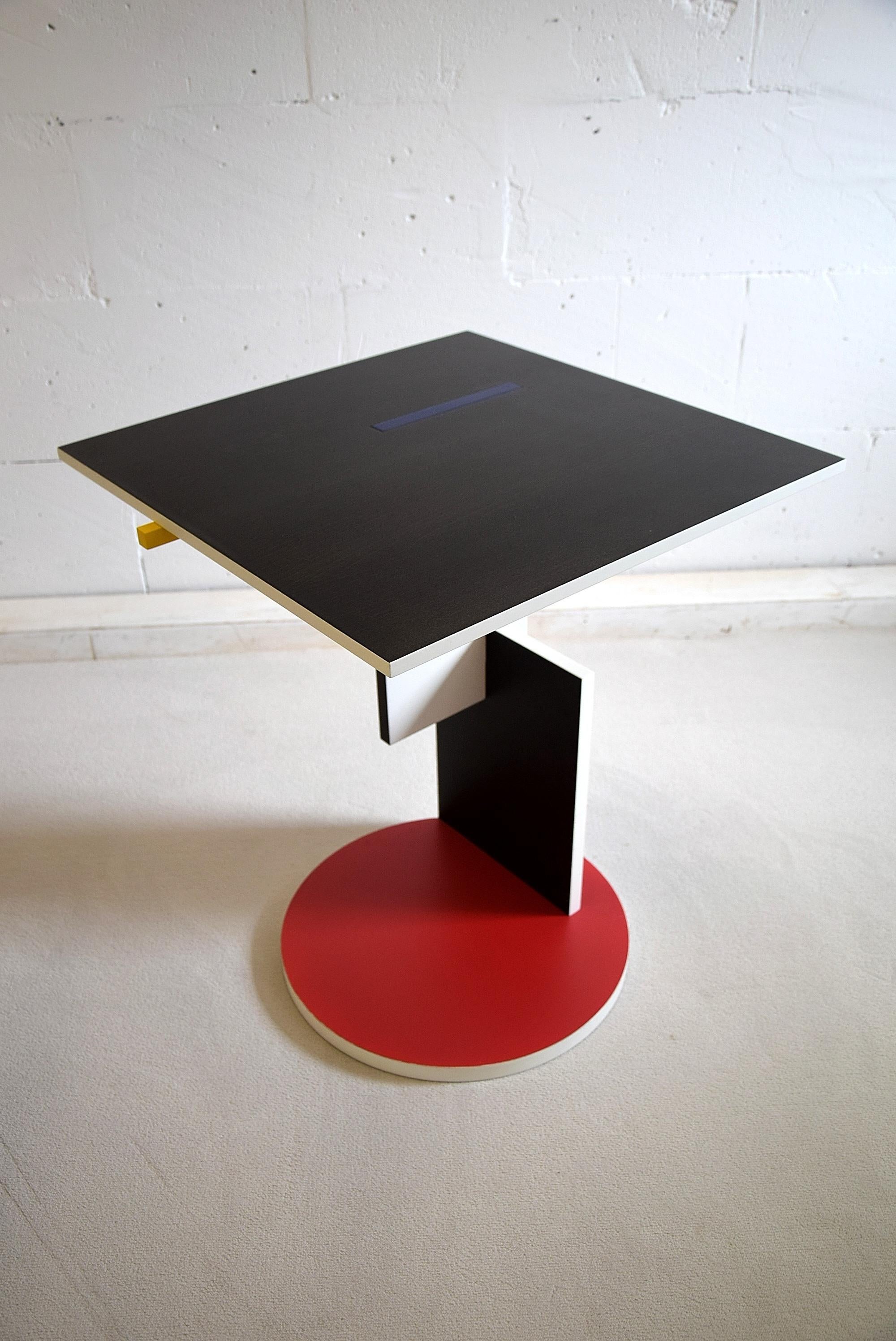 Gerrit Rietveld Schroeder 1 Side Table by Cassina In Good Condition In Weesp, NL