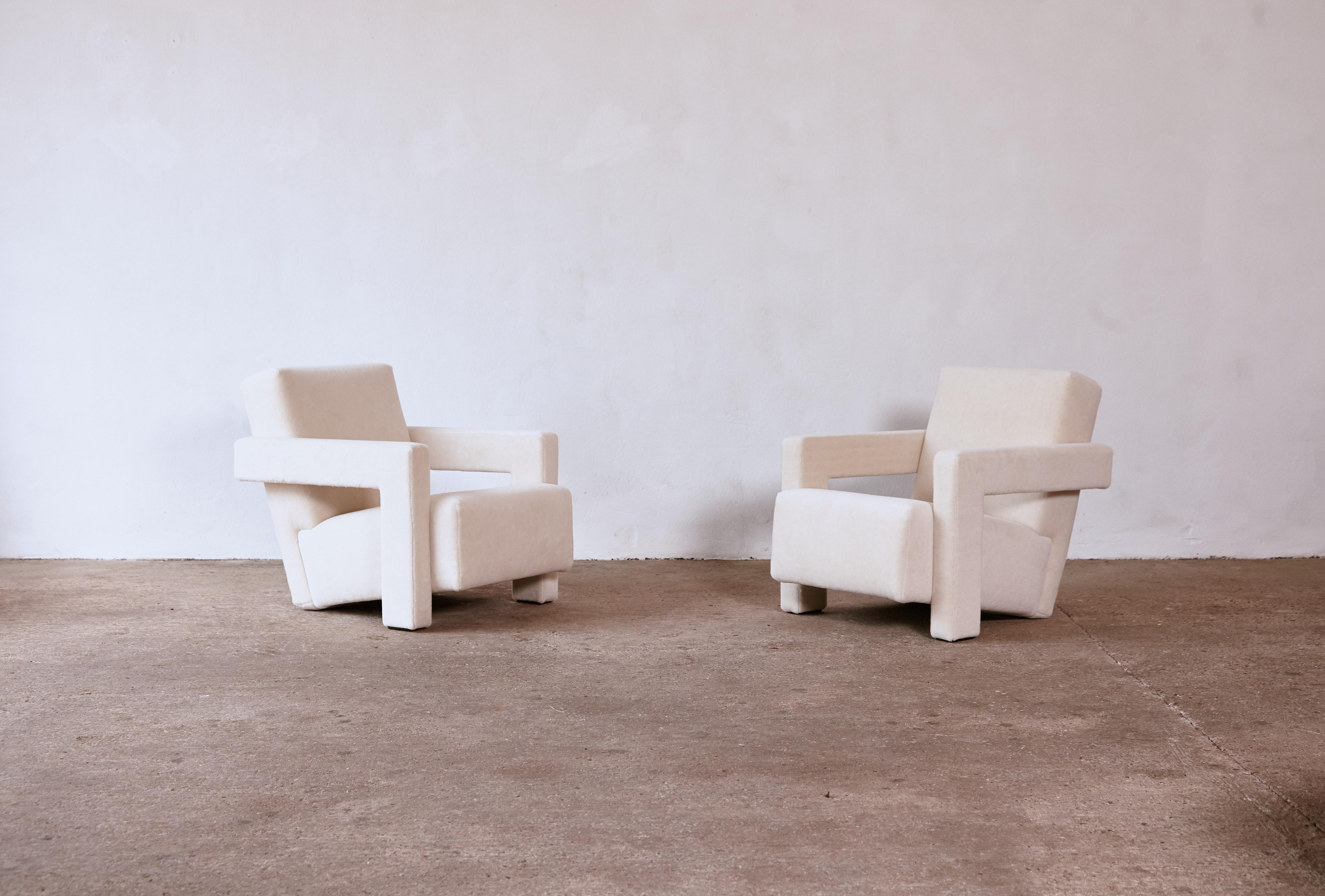 Mid-Century Modern Gerrit Rietveld Utrecht Armchairs, Cassina, Newly Upholstered in Alpaca