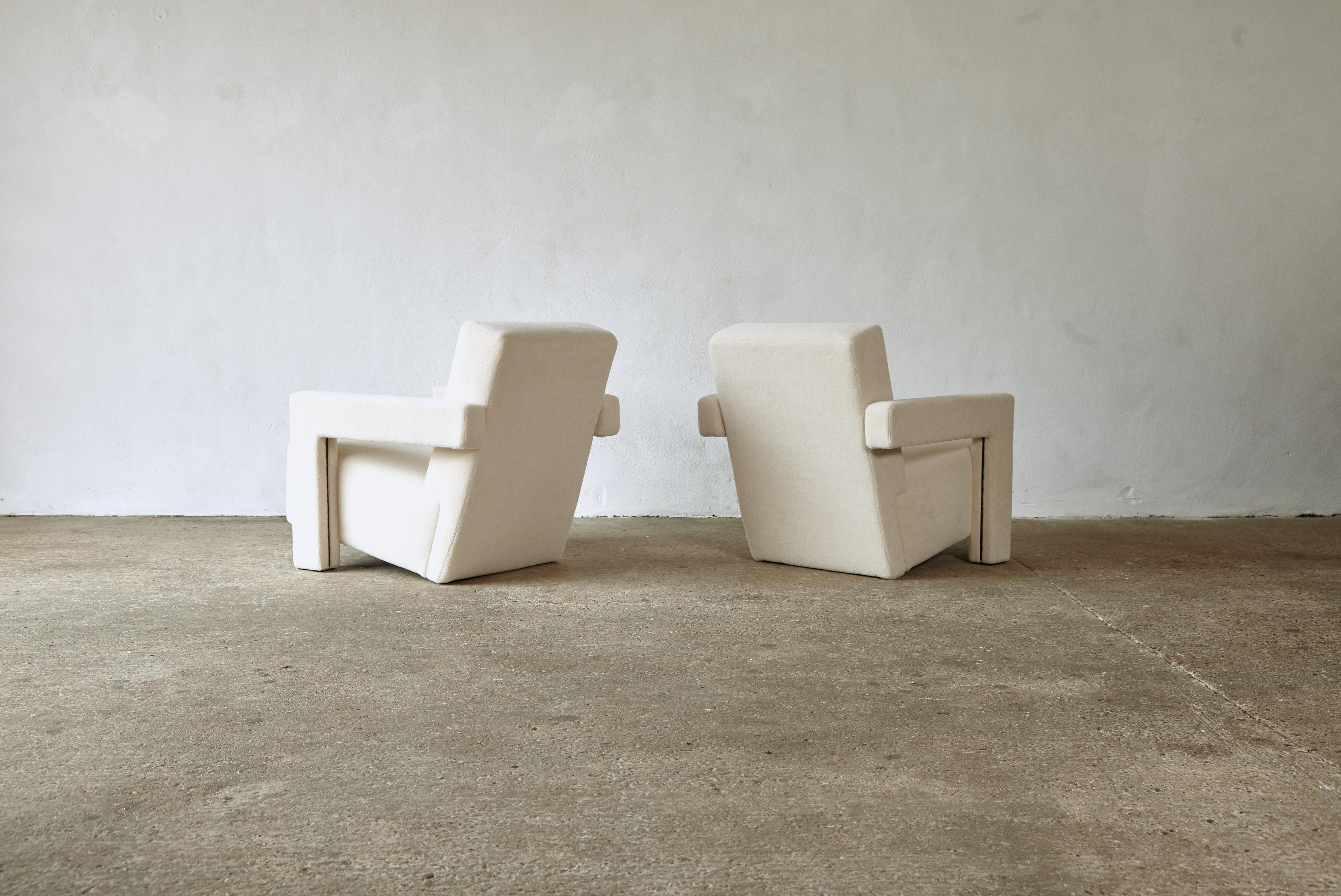 20th Century Gerrit Rietveld Utrecht Armchairs, Cassina, Newly Upholstered in Pure Alpaca