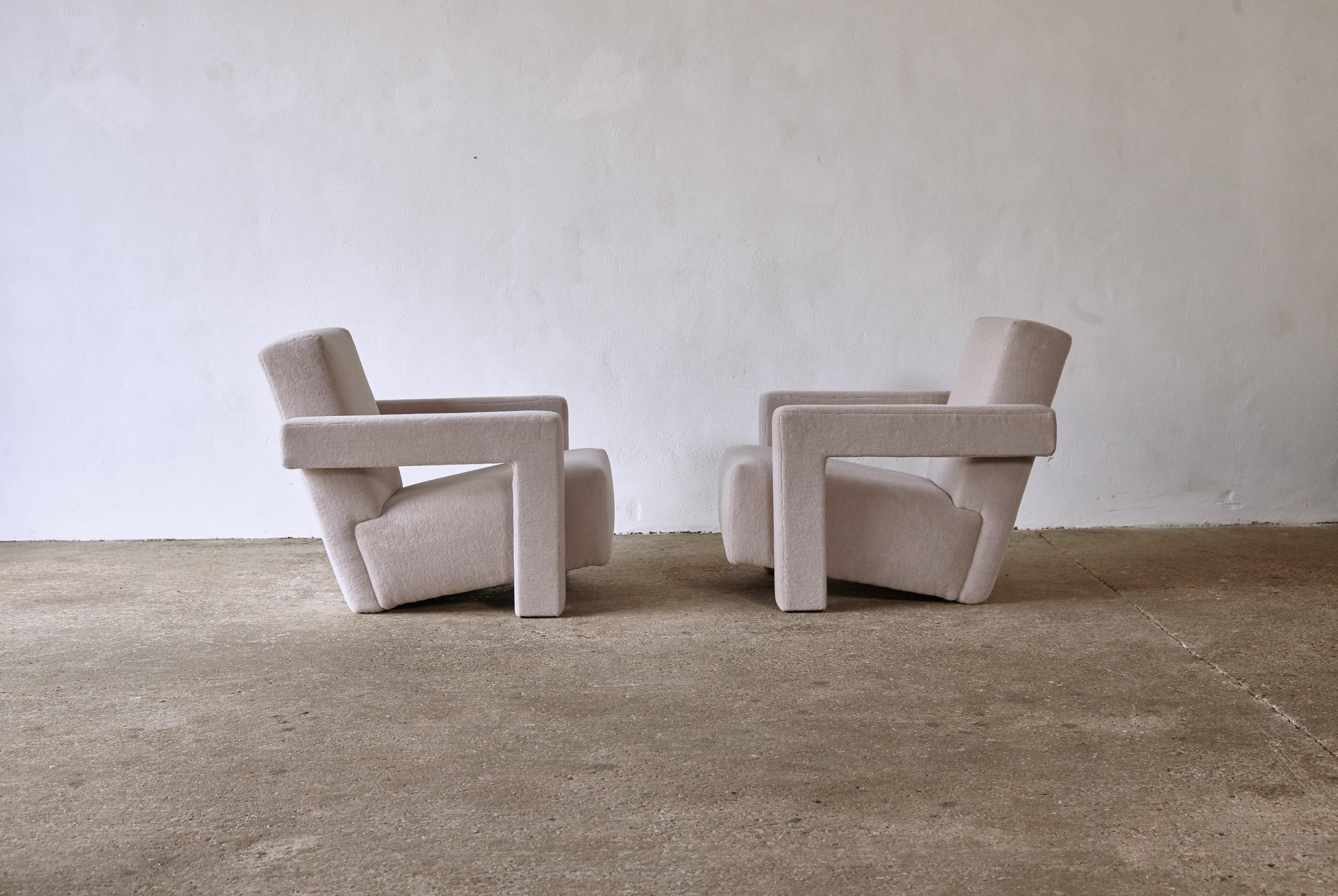 Gerrit Rietveld Utrecht Armchairs, Cassina, Newly Upholstered in Pure Alpaca 1