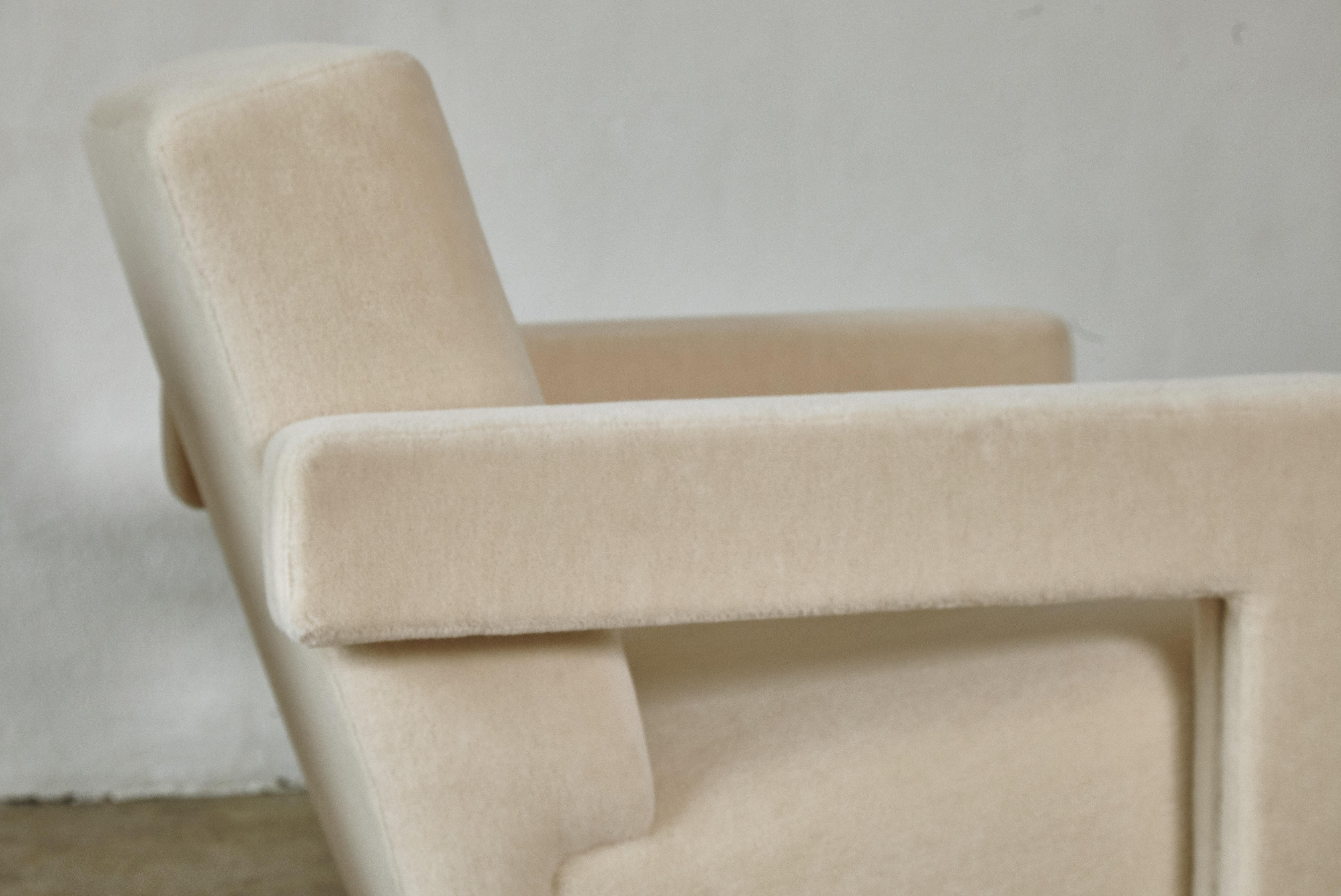 Gerrit Rietveld Utrecht Armchairs, Cassina, Newly Upholstered in Pure Alpaca 2