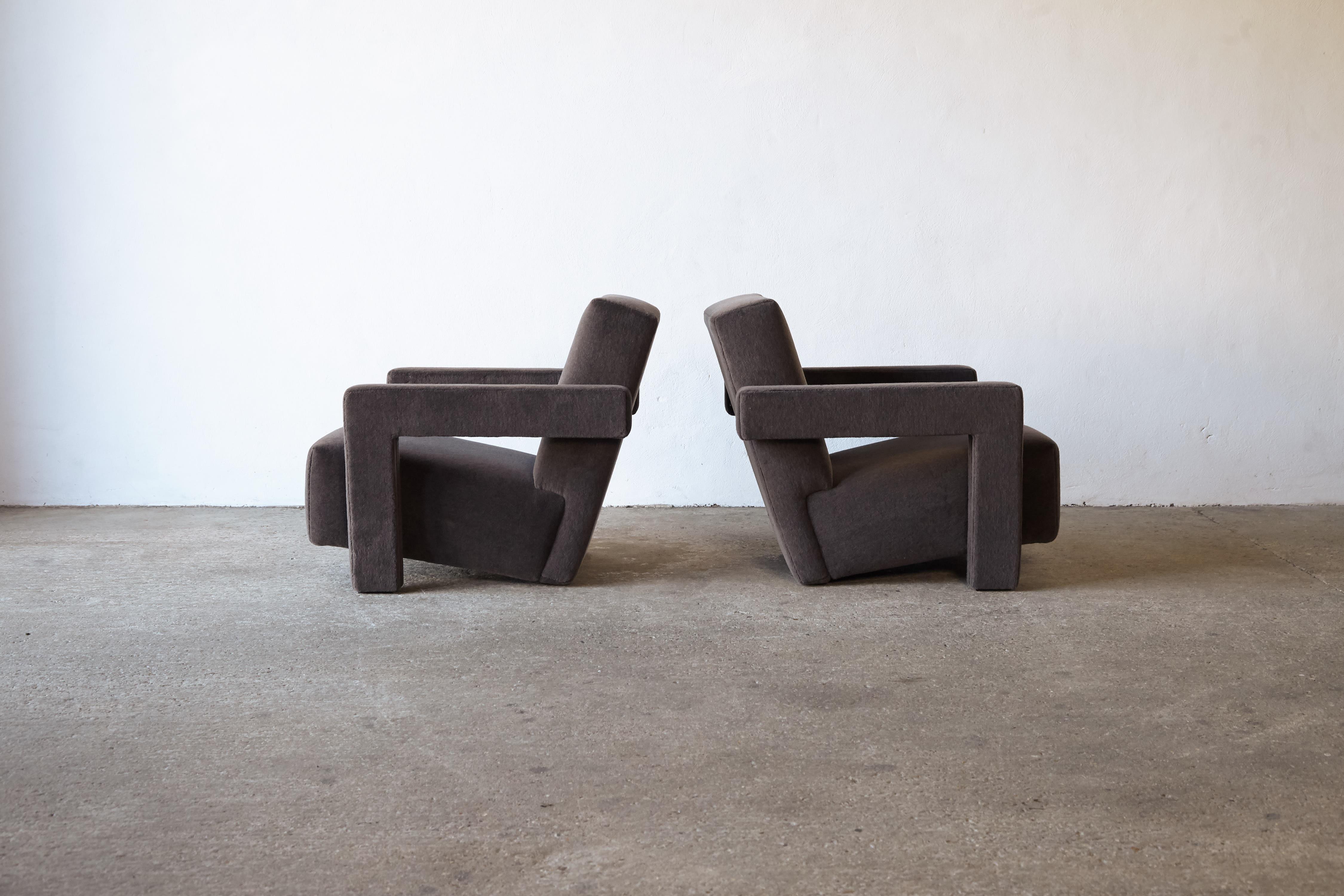 Mid-Century Modern Gerrit Rietveld Utrecht Chairs, Cassina, Newly Upholstered in Pure Alpaca For Sale