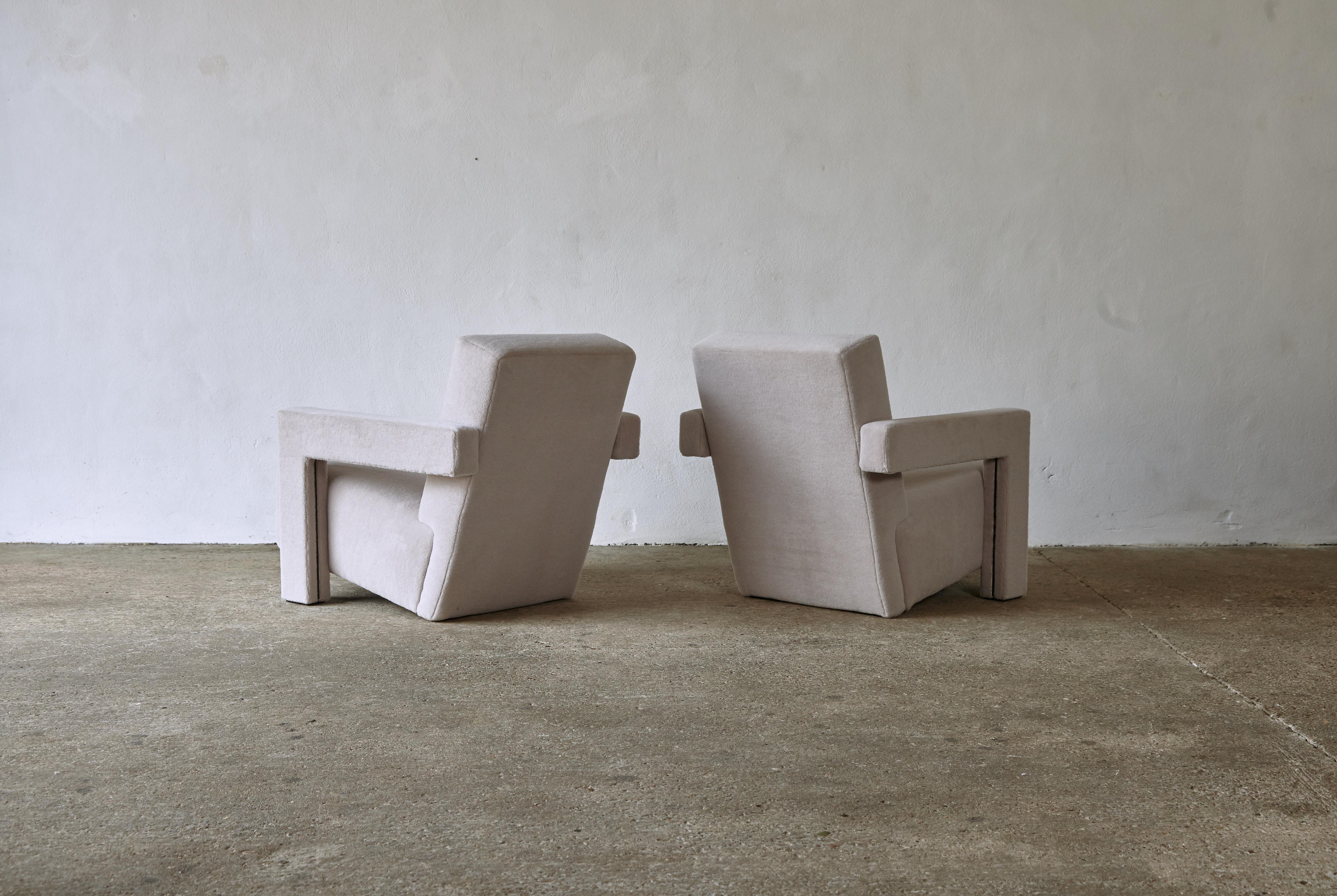 Dutch Gerrit Rietveld Utrecht Chairs, Cassina, Newly Upholstered in Pure Alpaca For Sale
