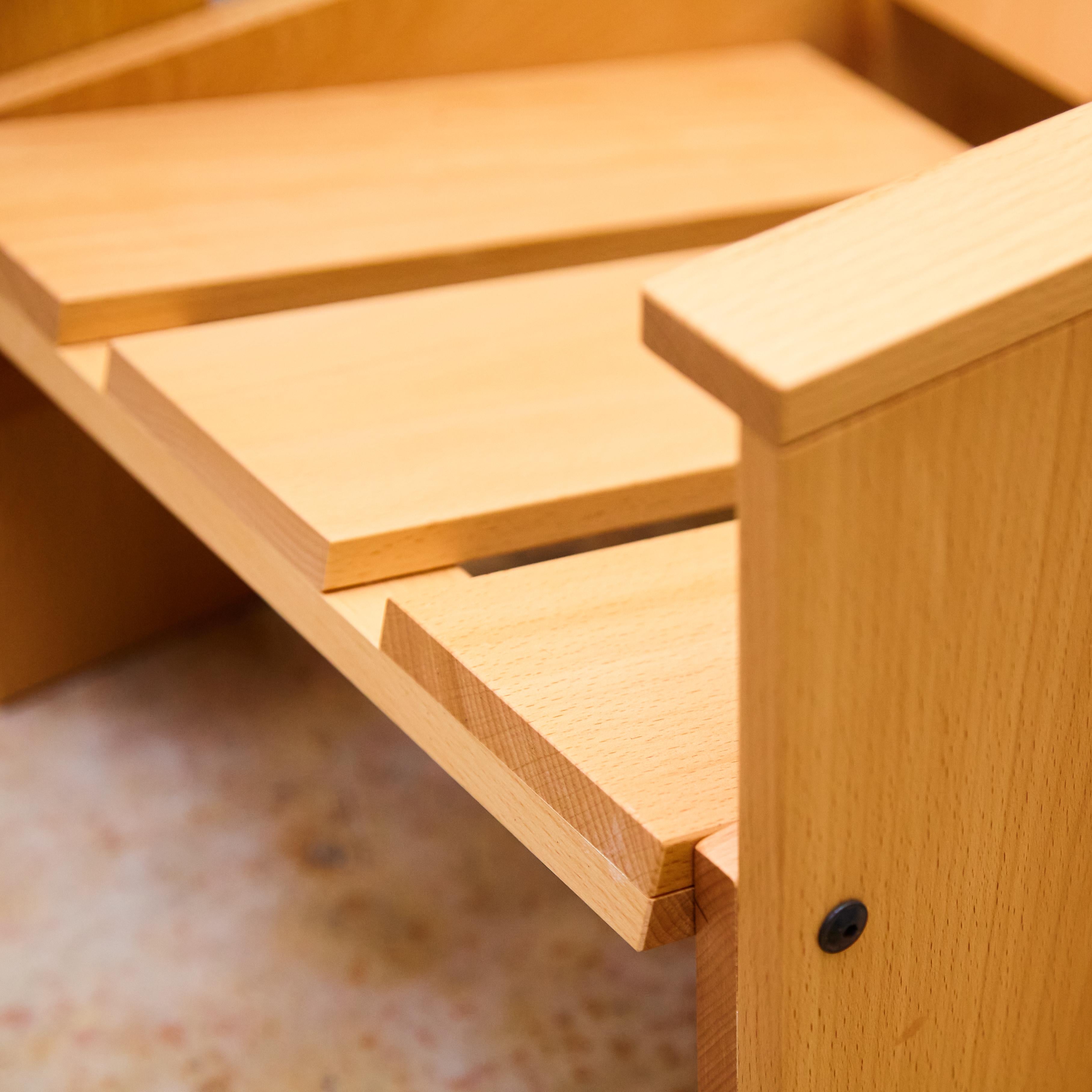 Gerrit Rietveld Wood Child Armchair 'Crate' by Rietveld by Rietveld, circa 2005 in vendita 6