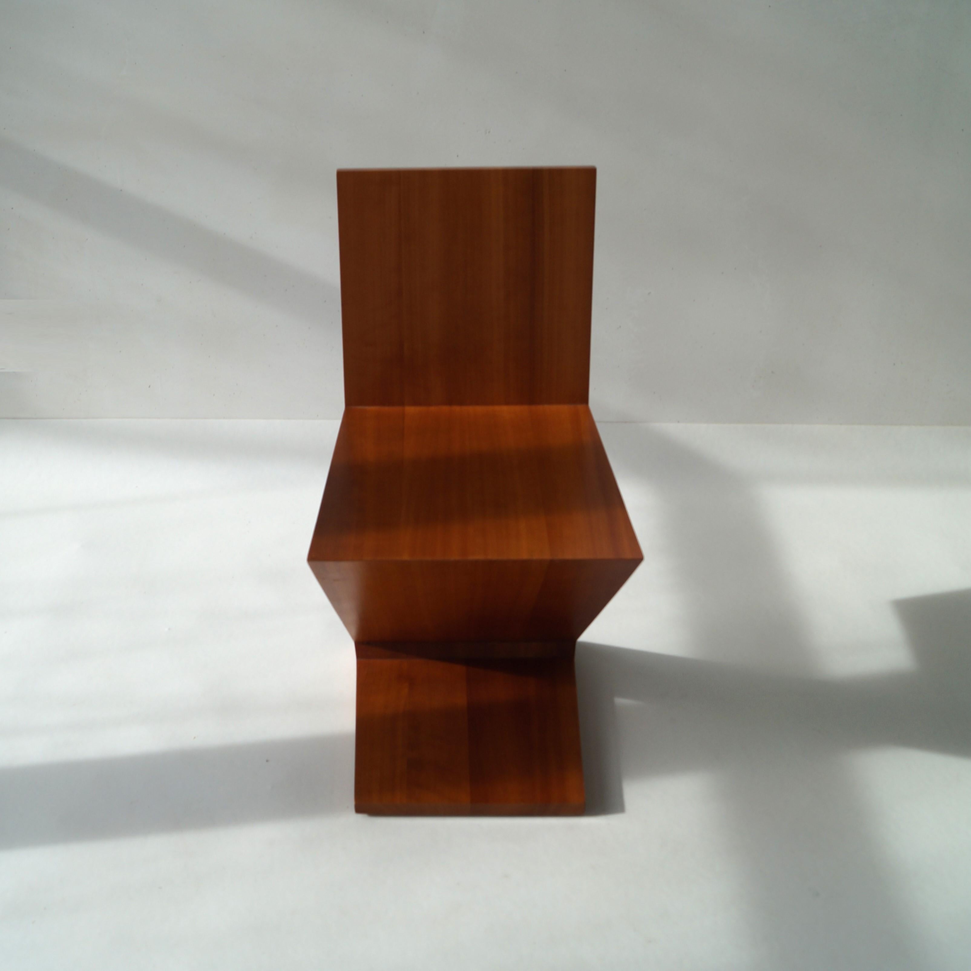 De Stijl Gerrit Rietveld Zig Zag chair by Cassina, 1980s