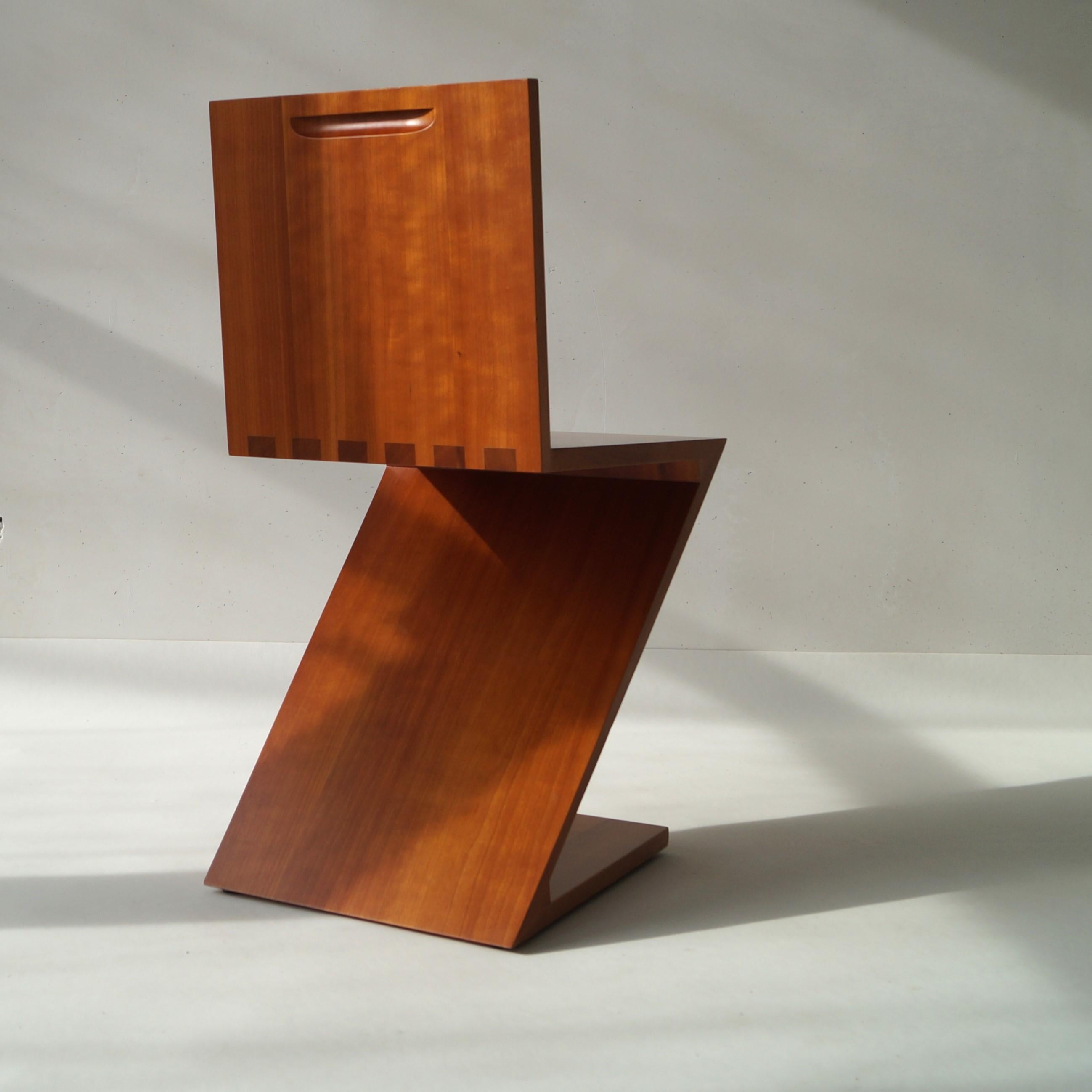Late 20th Century Gerrit Rietveld Zig Zag chair by Cassina, 1980s