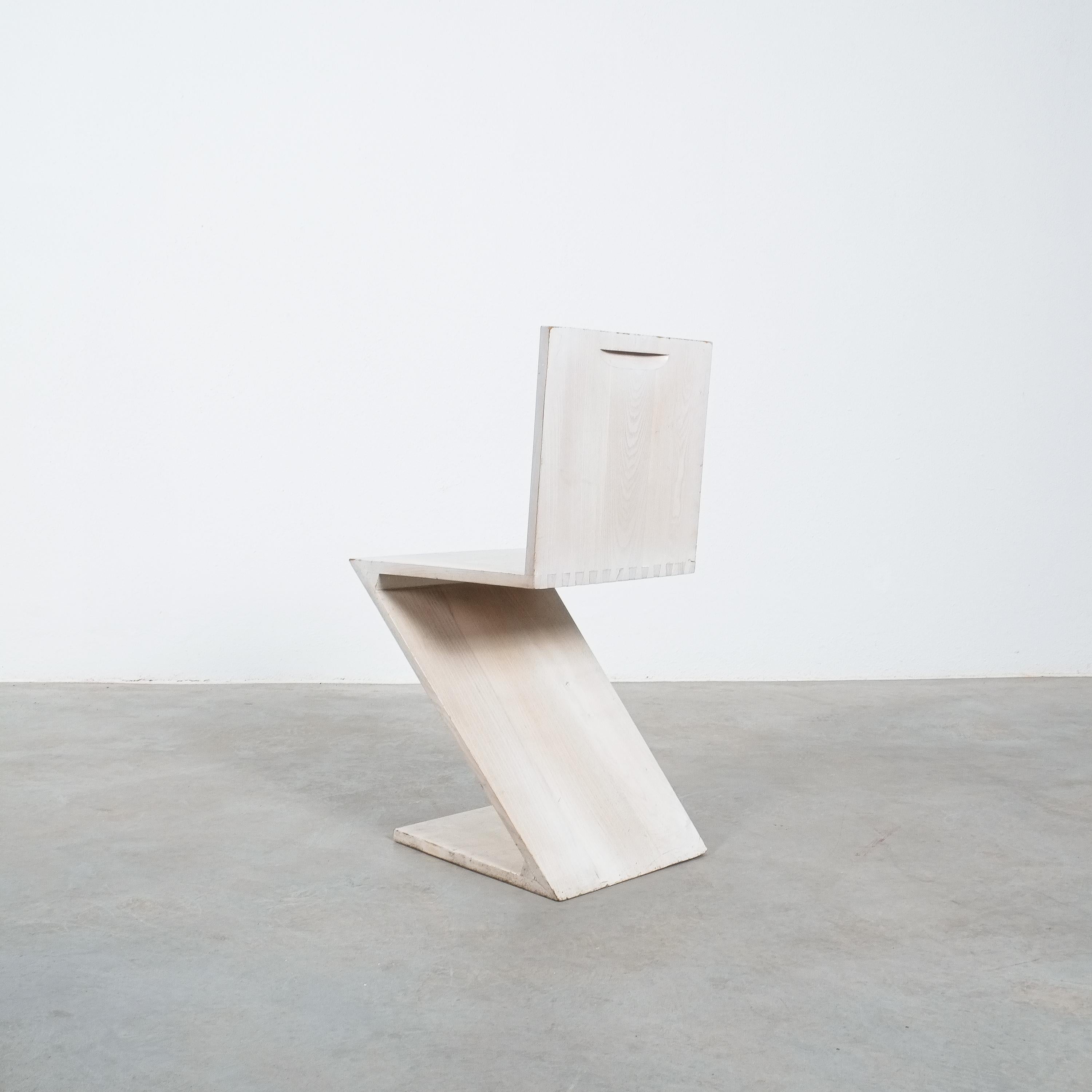 Early 20th Century Gerrit Rietveld Zig Zag Chair Cassina, Circa 1970